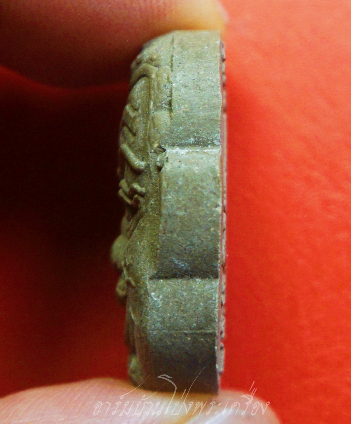 เจ้าเงาะ ครูบาปองพล สีลสังวโร วัดไชยผาบ จ.เชียงราย รุ่นมนต์จินดามณี เนื้อผงสีเทา(องค์ที่1)