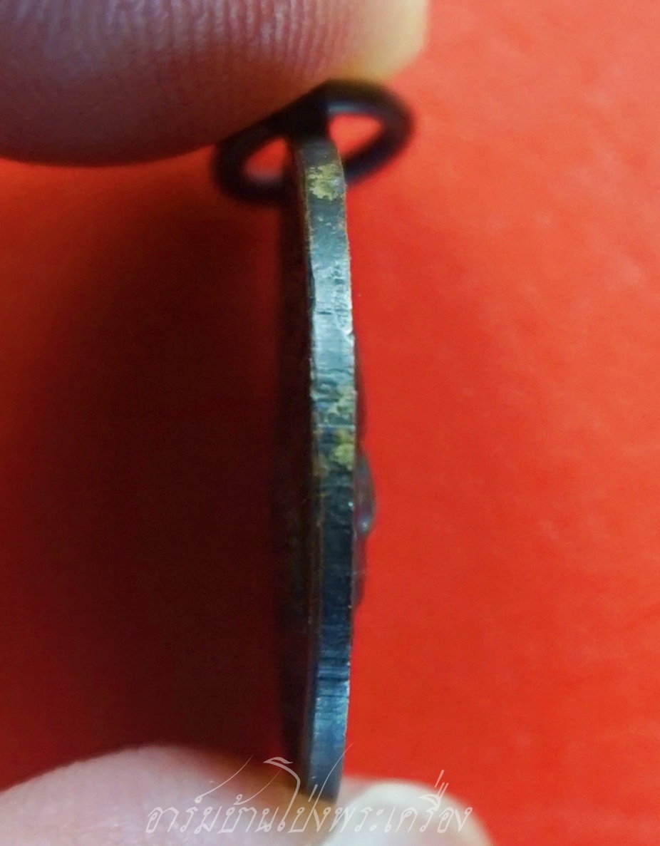 พระครูสังฆรักษ์ทองหล่อ วัดพระแท่นดงรัง จ.กาญจนบุรี ปี๒๕๐๘ เนื้อทองแดงรมดำ(องค์ที่1)