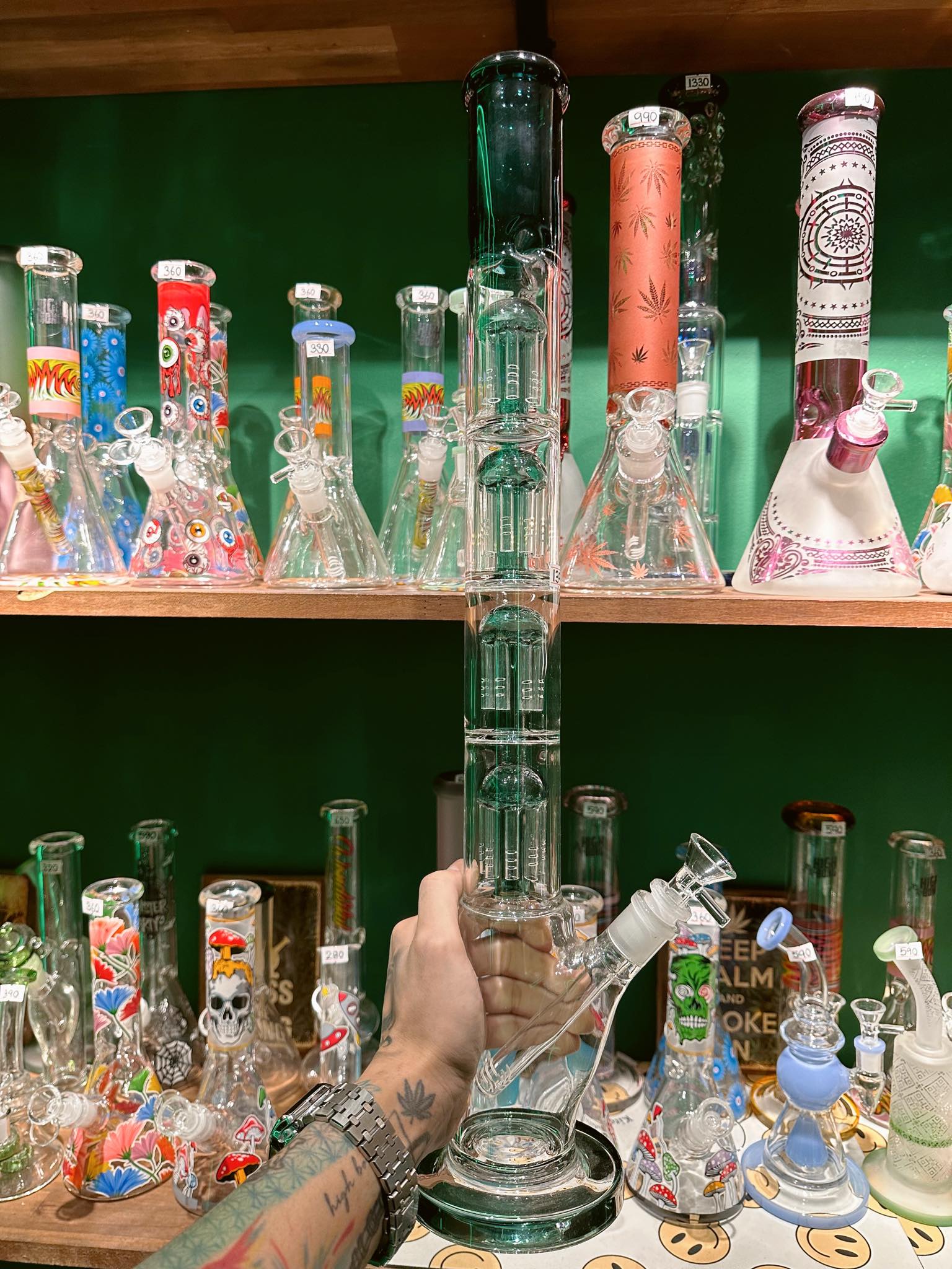 4P 32W Glass Bong (60cm.)