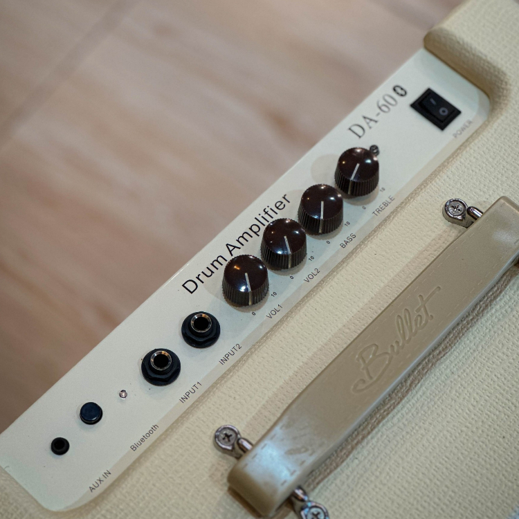 Bullet แอมป์กลอง DA-60 ขนาด 60 วัตต์ ต่อบลูทูธ เสียบอุปกรณ์ได้ 2 ช่อง มีหูหิ้ว มี2สี ดอกลำโพง 10 นิ้ว +ประกันศูนย์ไทย
