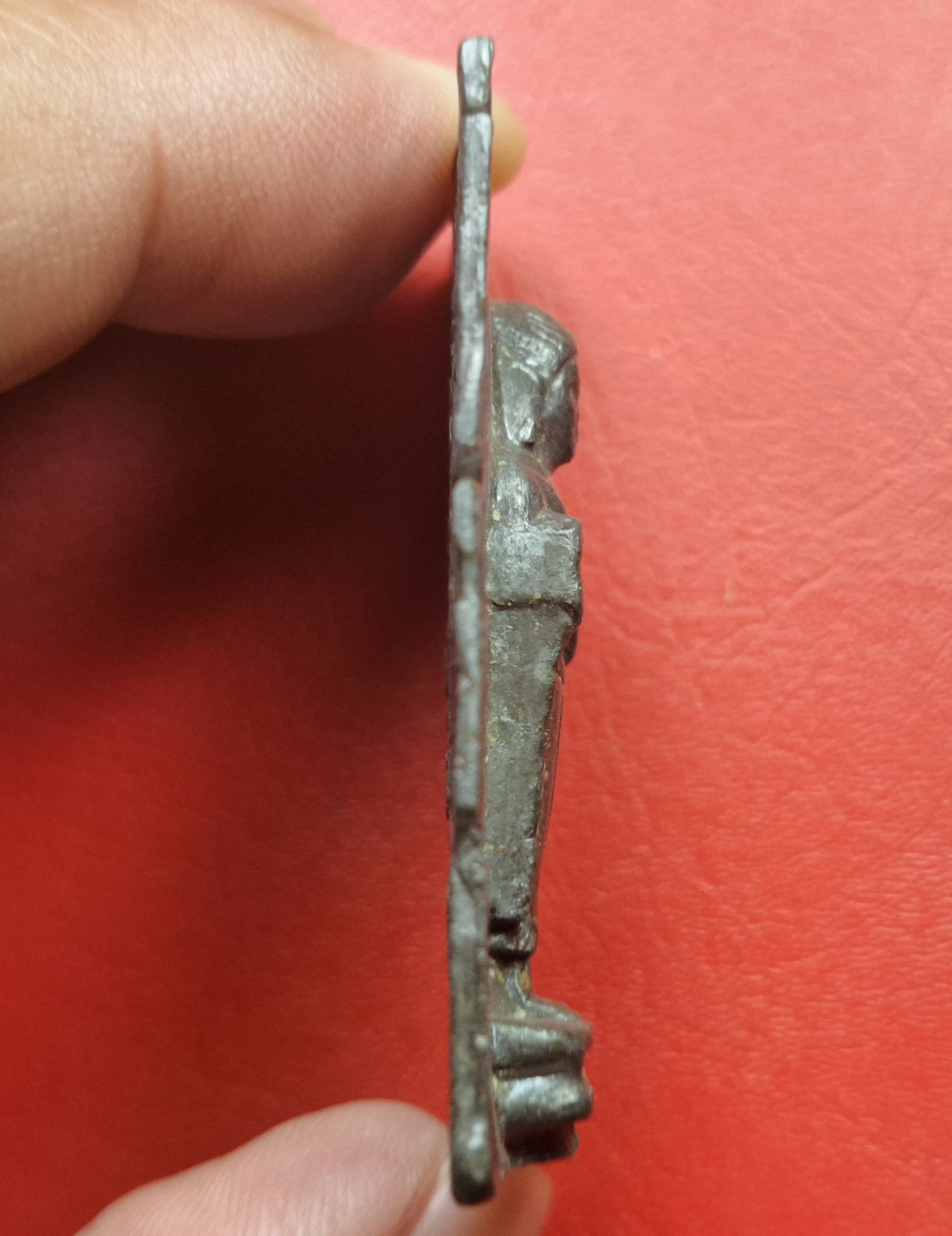 หลวงพ่อแทน วัดธรรมเสน เหรียญหล่อเนื้อตะกั่ว พิมพ์ทาราวดี(องค์ที่3)