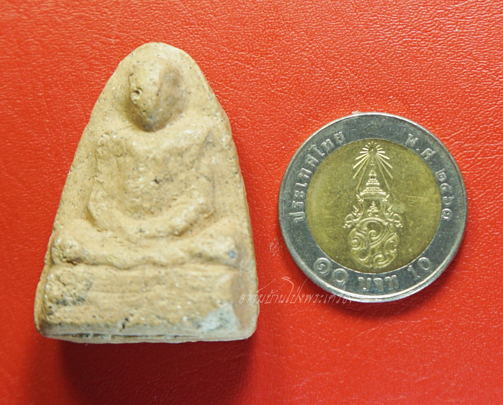 หลวงพ่อแทน วัดธรรมเสน รูปเหมือน เนื้อผง(องค์ที่1)