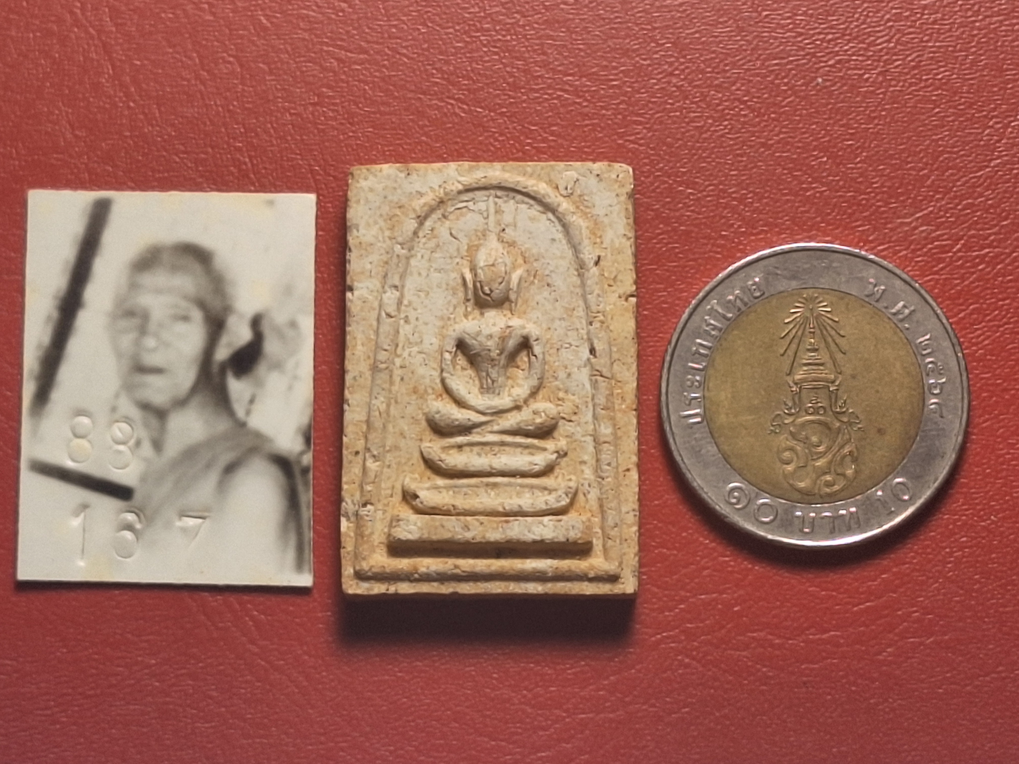 หลวงปู่ชอบ วัดเขารังเสือ สมเด็จ พร้อมรูปถ่าย รุ่นพิเศษ เนื้อขาว(องค์ที่2)