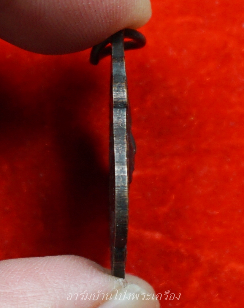 หลวงพ่อพวง วัดหนองหูช้าง รุ่นแรก ปี๑๙ เนื้อทองแดงรมดำ(องค์ที่7)