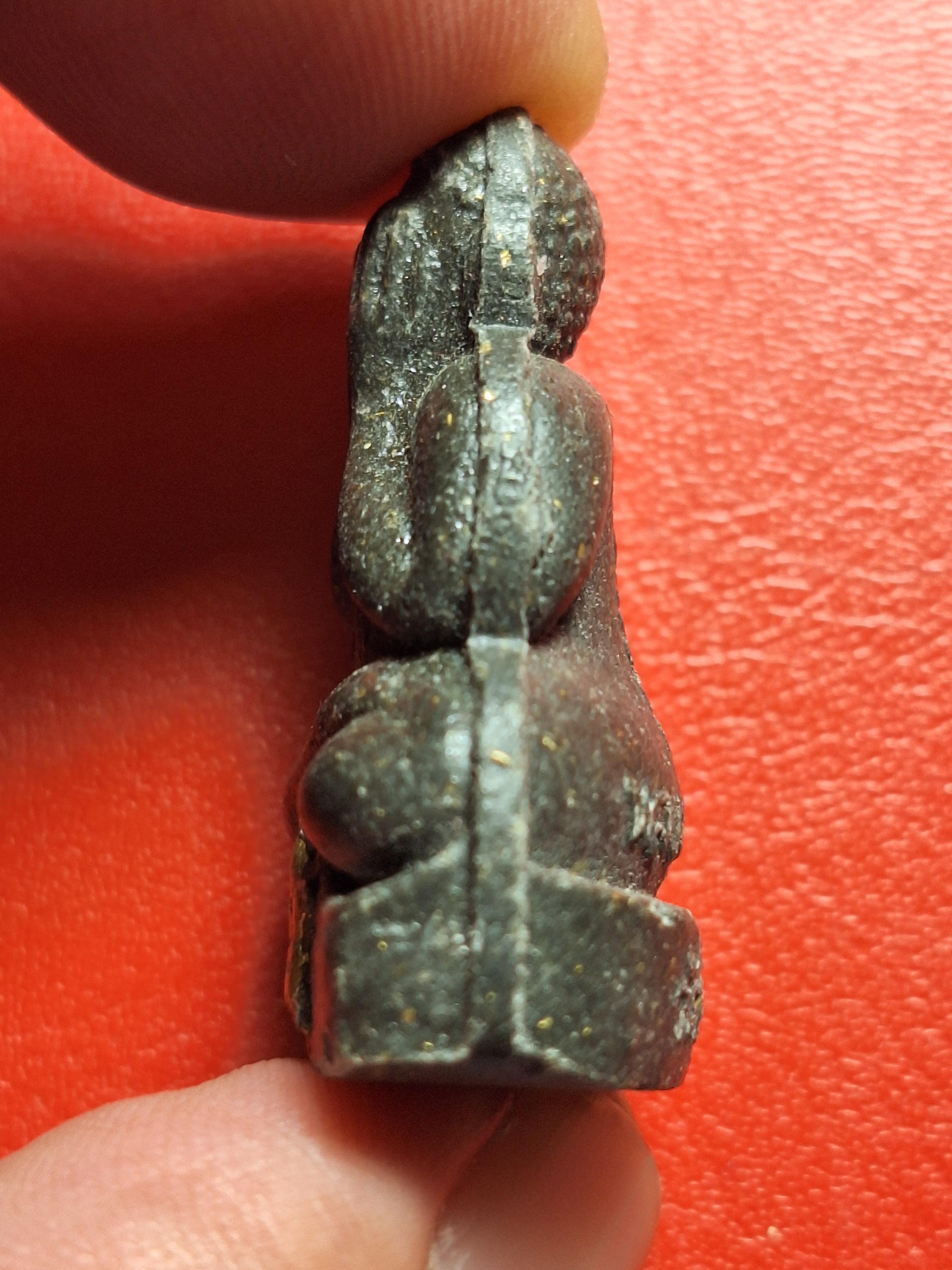 พระกริ่งปิดตา หลวงพ่ออาบ วัดอ้อมน้อย รุ่นสมปรารถนา จ.สมุทรสาคร ปี๒๕๓๖ ผสมผงตะไบ(องค์ที่1)