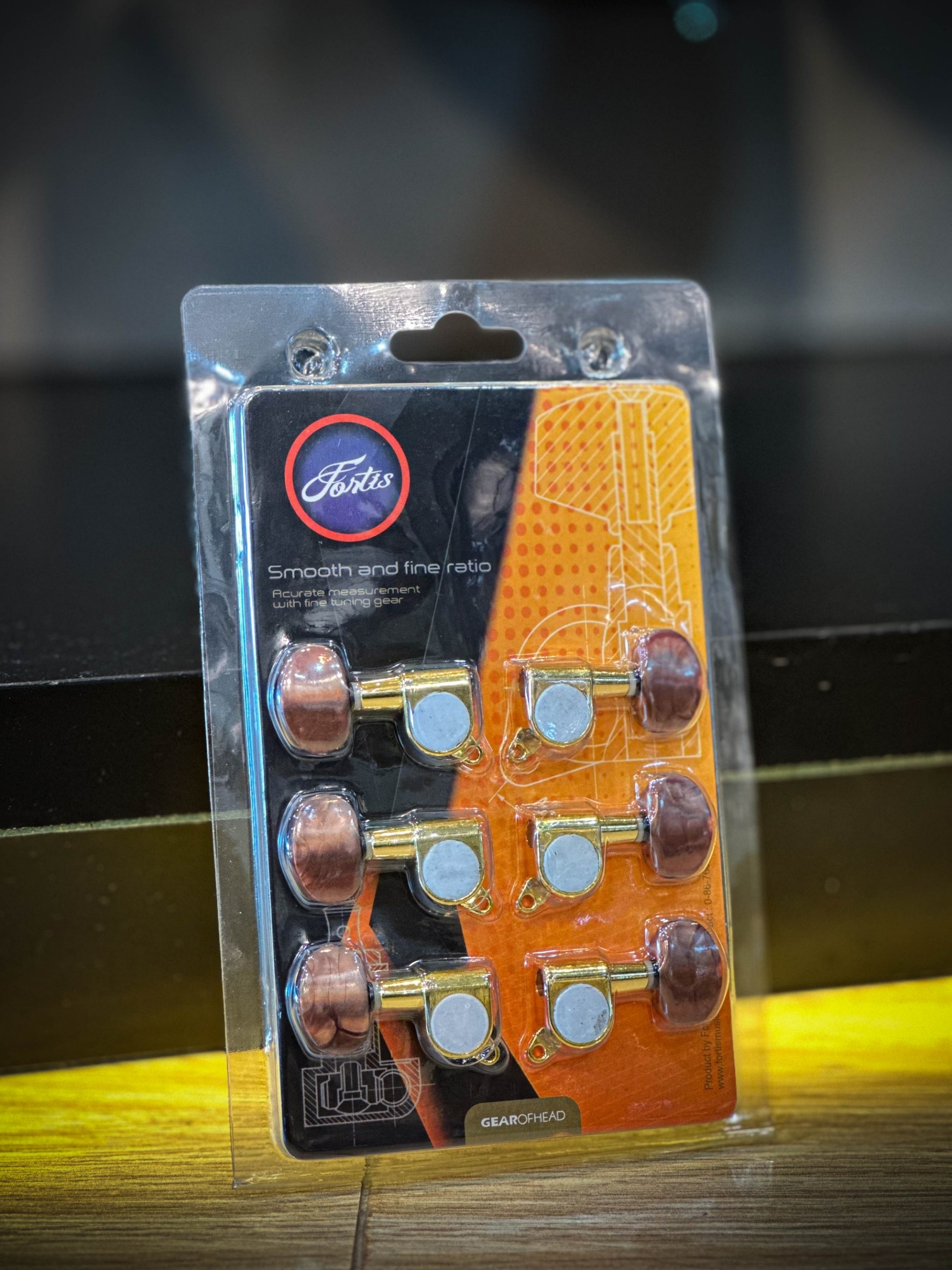 ลูกบิดกีต้าร์ Fortis ทองเหลือง สีแดงวินเทจ รุ่น LS-814 ครบชุด เฟืองนุ่ม หมุนง่าย พร้อมอุปกรณ์ ลูกบิดกีตาร์โปร่งแบบตัน สวย ทนทาน