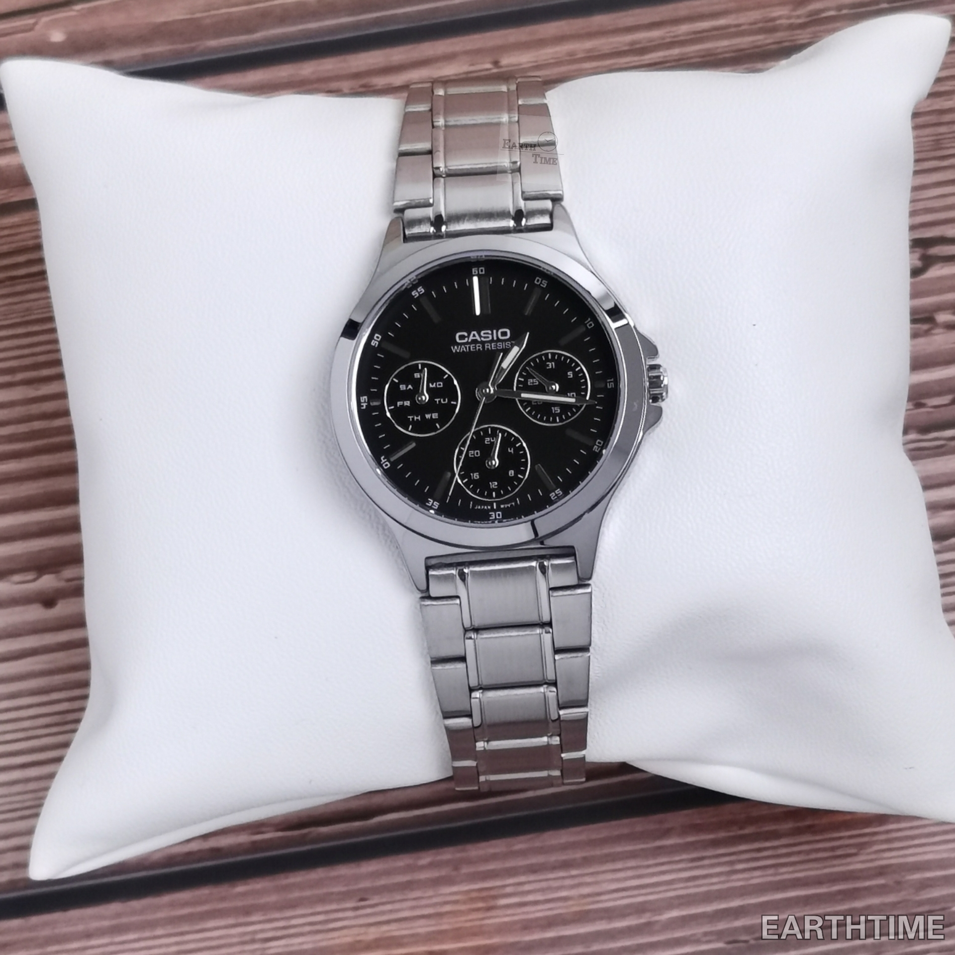 CASIO WOMEN STANDARD รุ่น LTP-V300D-1A