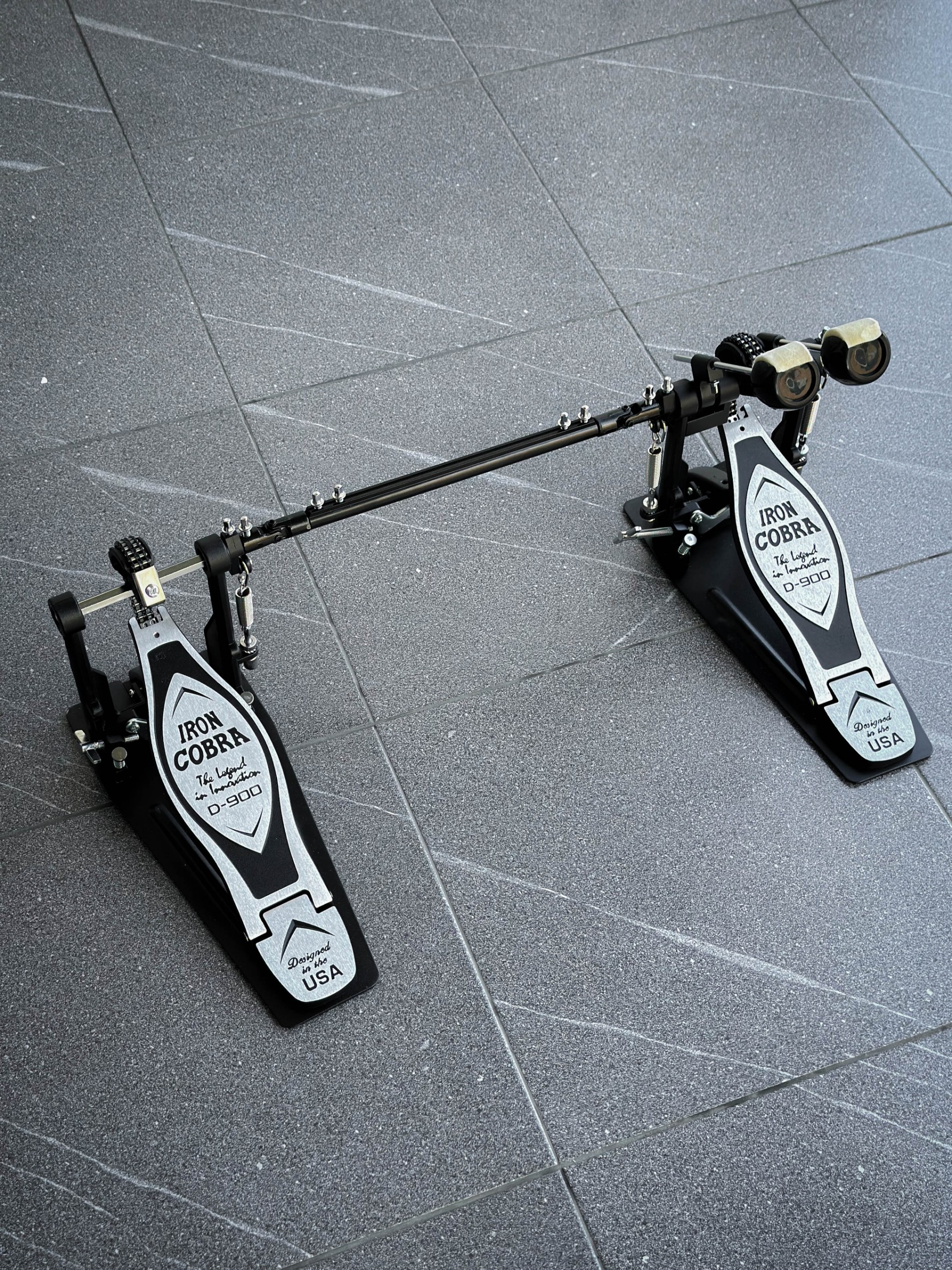 กระเดื่องคู่ โซ่คู่ ผลิตจากวัสดุคุณภาพดี กระเดื่องกลอง สำหรับกลองชุด ฟรี ก้านกระเดื่อง/ประแจกลอง