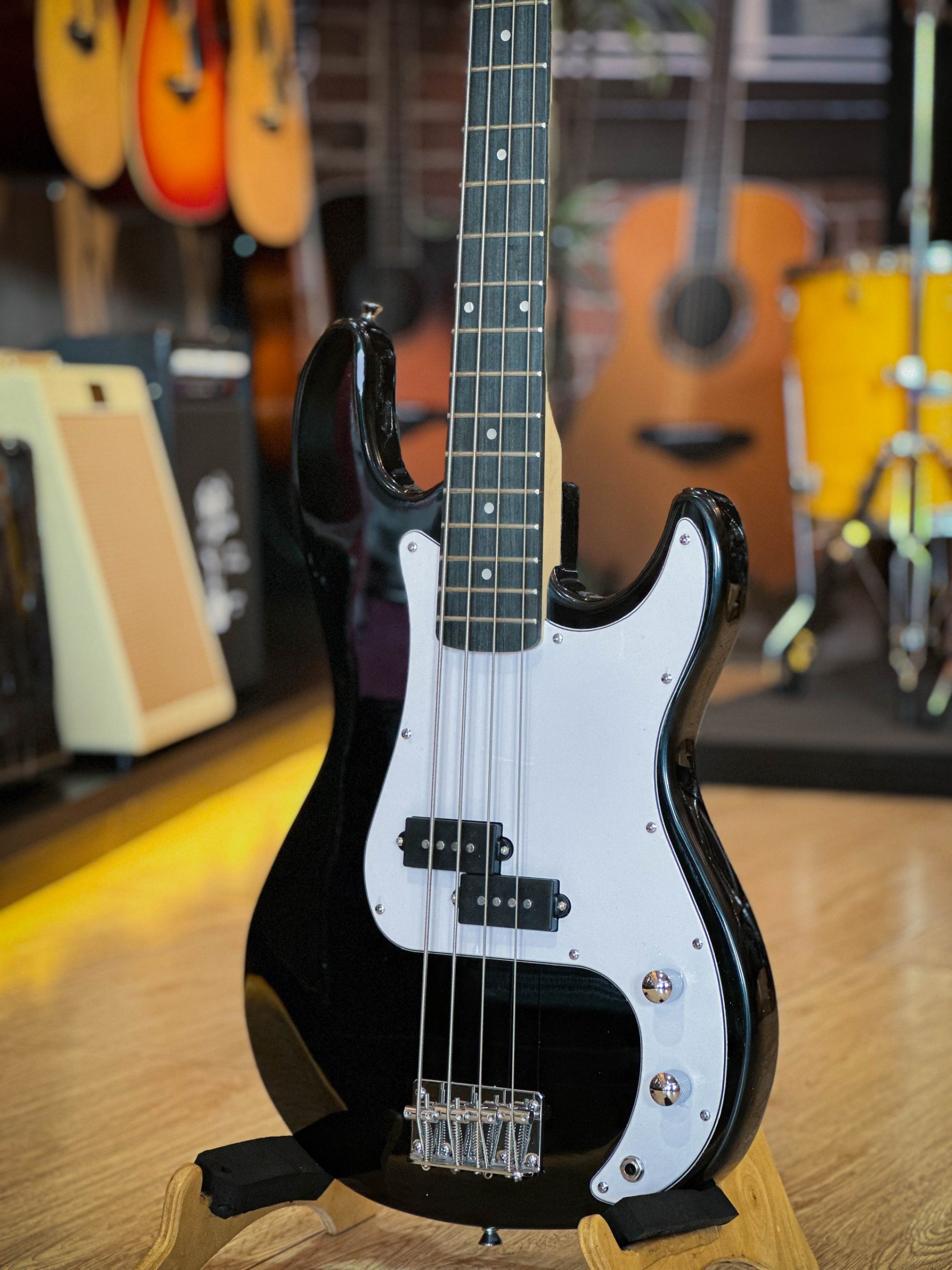 เบส Passion รุ่น BPS-PC4 เบสไฟฟ้า 4 สาย Precision Bass ฟรี ปิ๊ก 2 อัน ประแจ สายแจ็ค