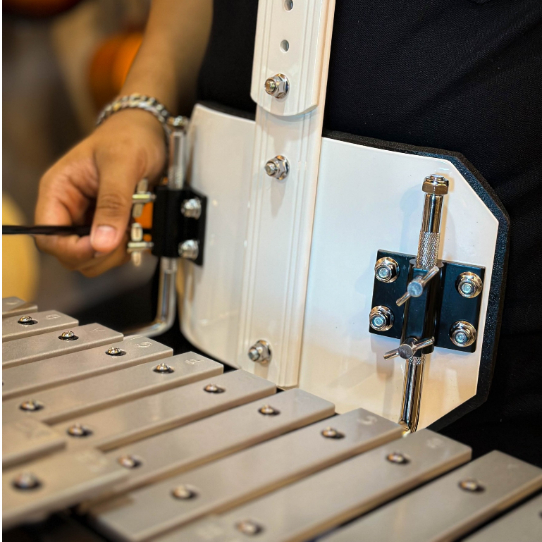 Gusta MarchingBell มาร์ชชิ่งเบล 32 บาร์ พร้อมขาแขวน แข็งแรง นิยมไว้ฝึกซ้อมในงานโรงเรียน วงโยวาธิต เล่นง่าย วัสดุได้มาตราฐาน