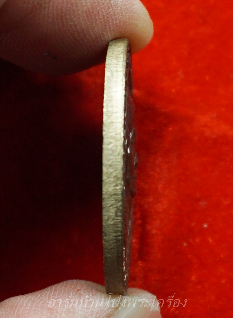 หลวงพ่อสง่า วัดบ้านหม้อ รุ่นปราบก๊อตอามี่ ปี๒๕๔๓ เนื้อนวะ(องค์ที่2)