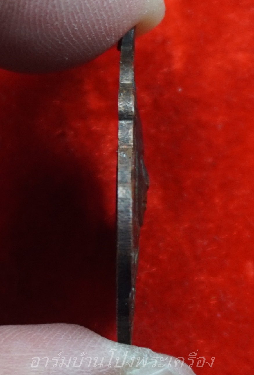 หลวงพ่อพวง วัดหนองหูช้าง รุ่นแรก ปี๑๙ เนื้อทองแดงรมดำ(องค์ที่6)