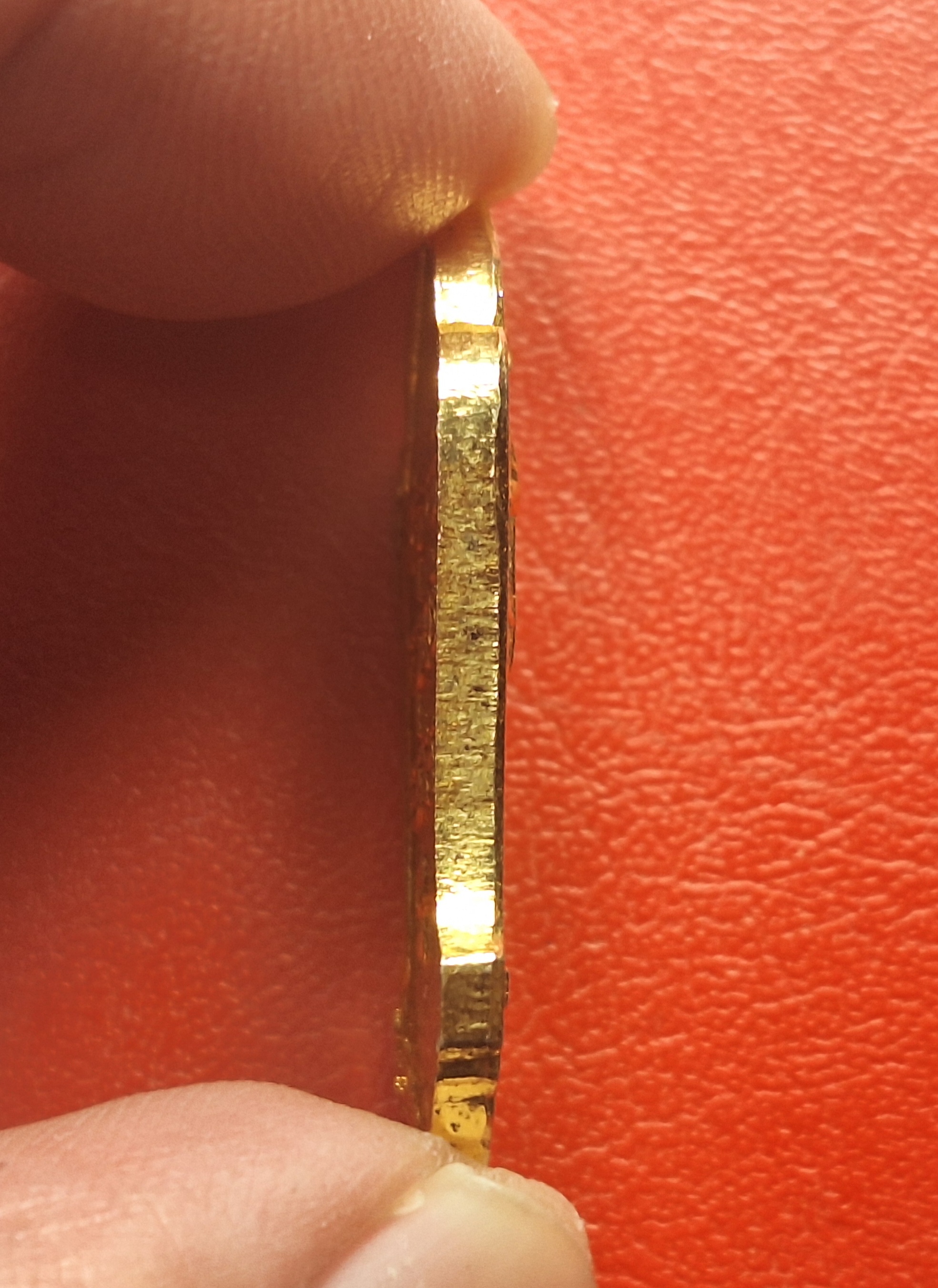 พระวิษณุกรรม โรงเรียนเทคโนโลยีเปรมฤทัย เนื้อกะไหล่ทอง(องค์ที่1)