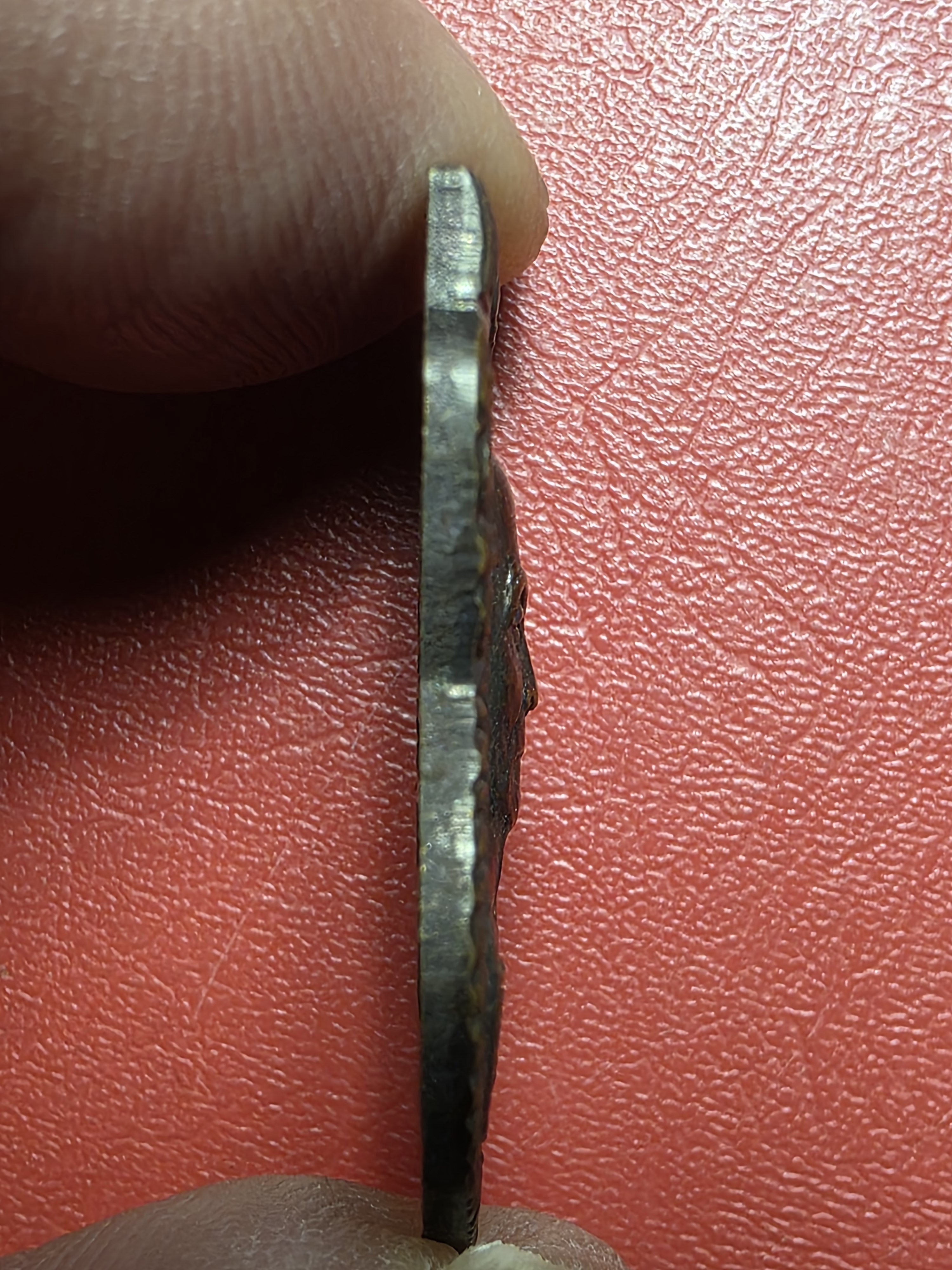 เหรียญเสมาพระครูนนทกิจพิบูลย์(หลวงพ่อเก๋) วัดปากน้ำ จ.นนทบุรี รุ่นหมดห่วง ปี๒๕๓๔ เนื้อนวะโลหะ(องค์ที่1)