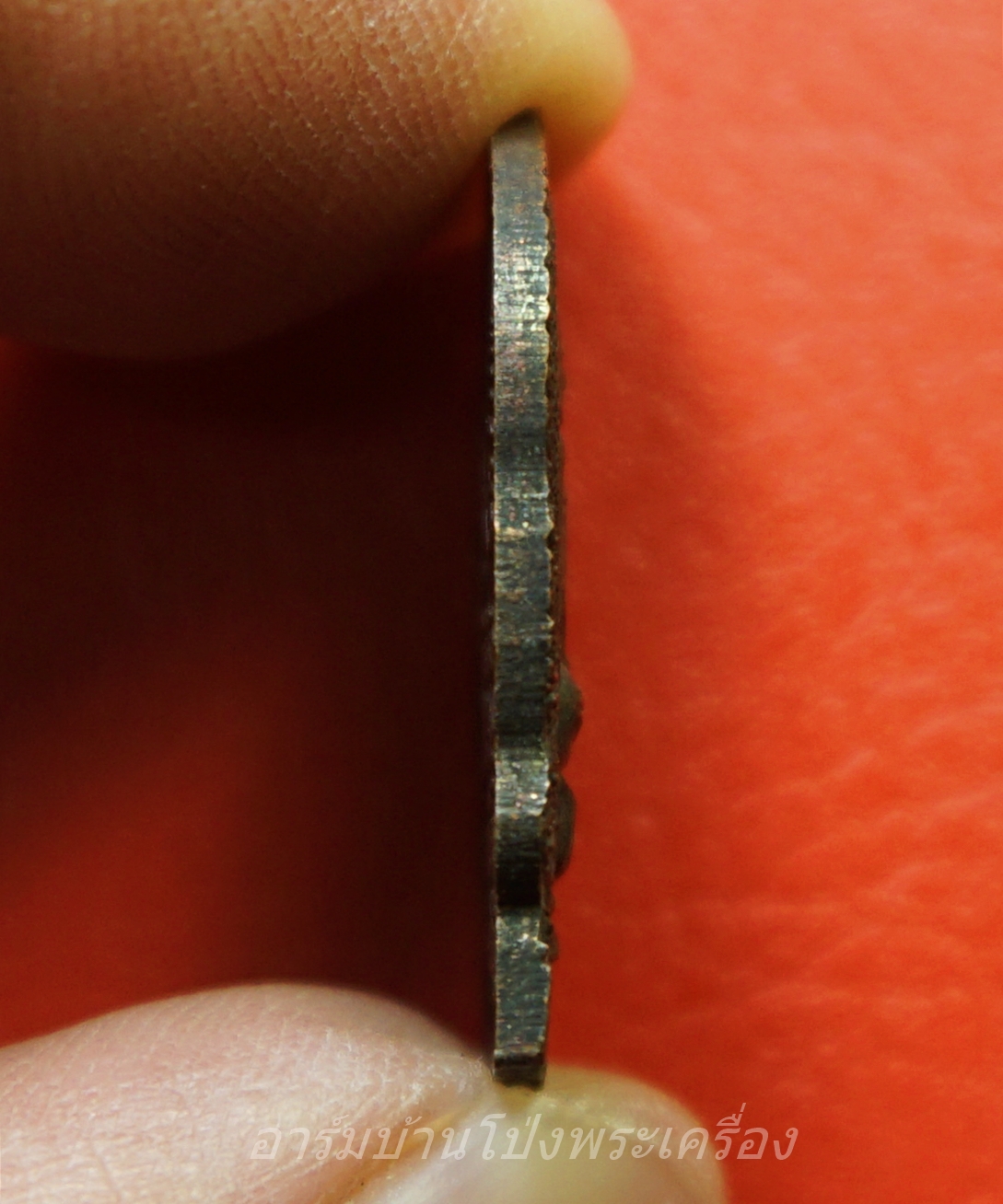 หลวงพ่อแช่ม วัดตาก้อง จ.นครปฐม รุ่นนั่งพานหลังยันต์ครู โค๊ด "นะ" ที่สังฆาฏิ(องค์ที่1)