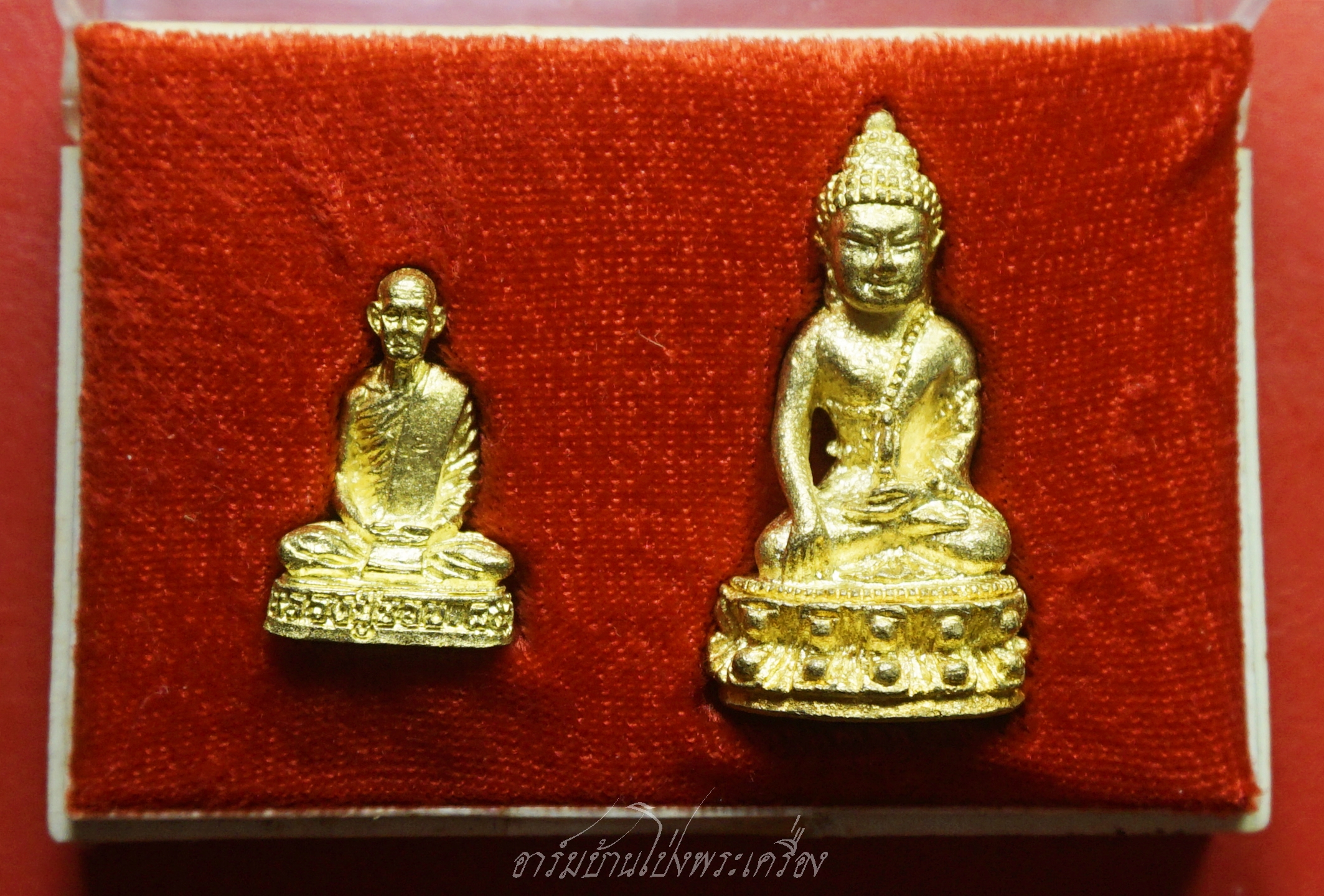 หลวงปู่ชอบ วัดเขารังเสือ พระกริ่งและรูปเหมือน รุ่นมูลนิธิไตรมาส๒๕๓๘ เนื้อทองเหลือง(ชุดที่2)