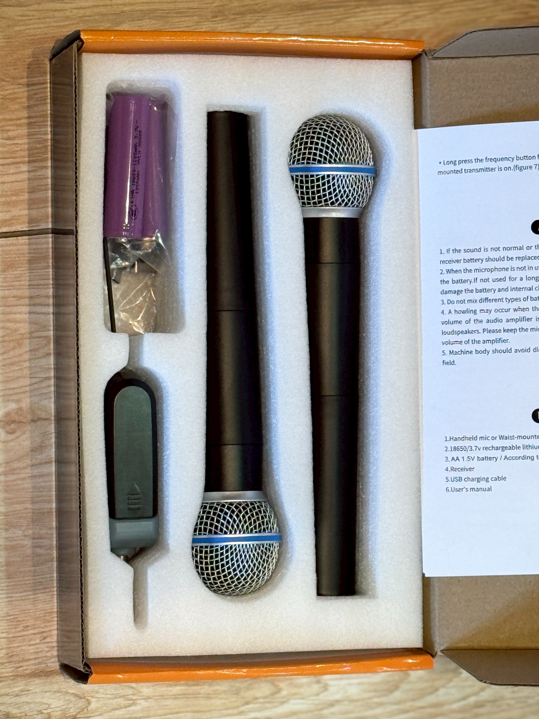 ไมค์ลอยคู่ SOUNDMILAN รุ่น M620 | ไมโครโฟนไร้สาย UHF แบบชาร์จระบบแบตเตอร์รี่ใช้งานได้นาน ระยะรับสัญญาณ 50 เมตร