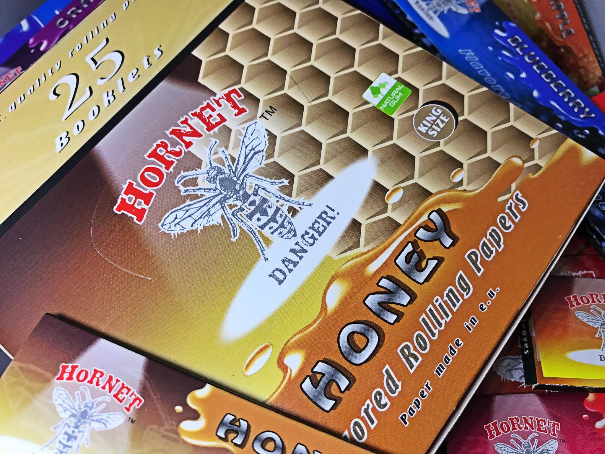 กระดาษรสผลไม้ 1กล่อง / 25ชิ้น (King Size)(คละกลิ่น)