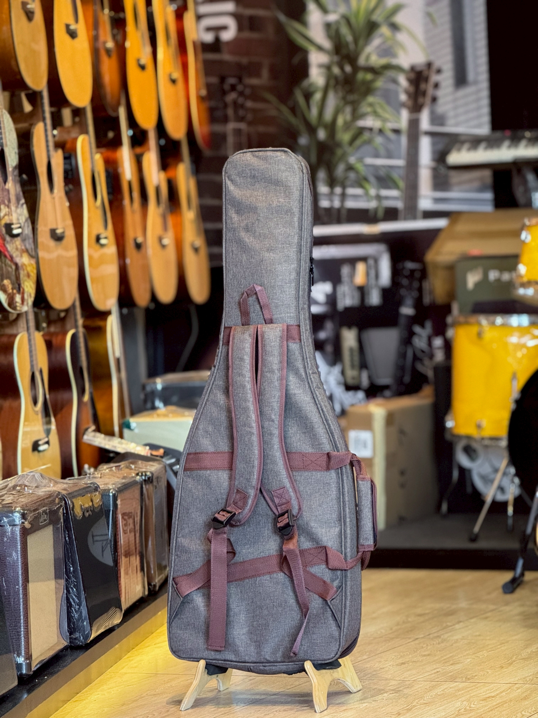 กระเป๋ากีตาร์ไฟฟ้า Takane ผ้ายีนส์ ซอฟเคสกีตาร์ไฟฟ้า สีน้ำตาล 12 มิล บุฟองน้ำหนากันกระแทกอย่างดี