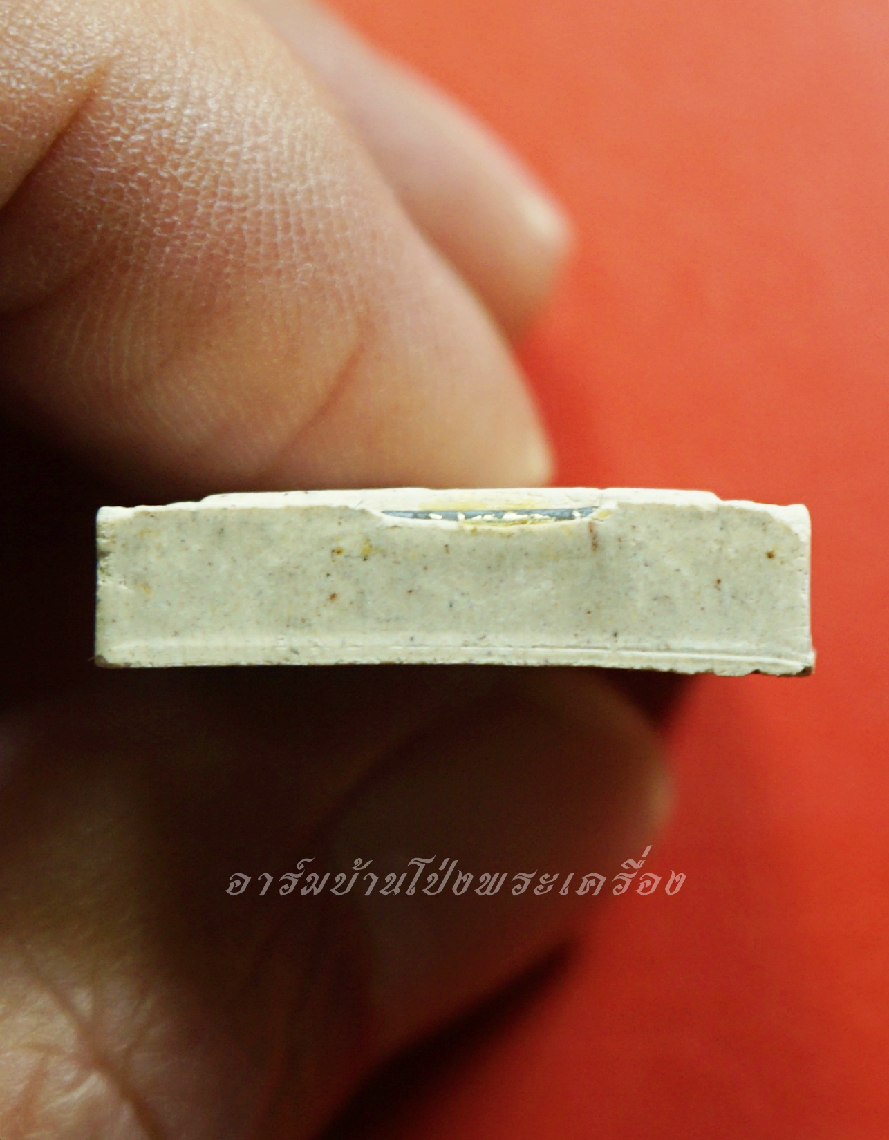 หลวงพ่อคูณ วัดบ้านไร่ รุ่นคุณพระ เทพประทานพร ปี๒๕๓๖ เนื้อผง ฝังตะกรุดเงิน(องค์ที่3)