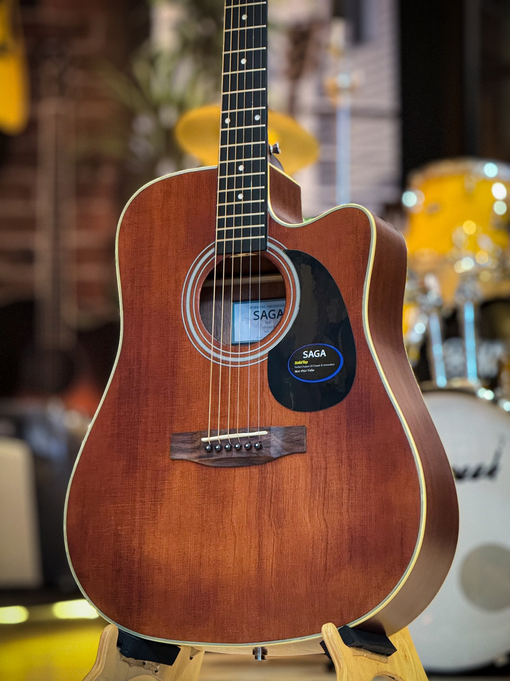 กีต้าร์โปร่ง SAGA รุ่น SF-700CR ภาคไฟฟ้า OS-1 ขนาด 41 นิ้ว หน้าไม้แท้ พร้อมของแถมสุดคุ้ม