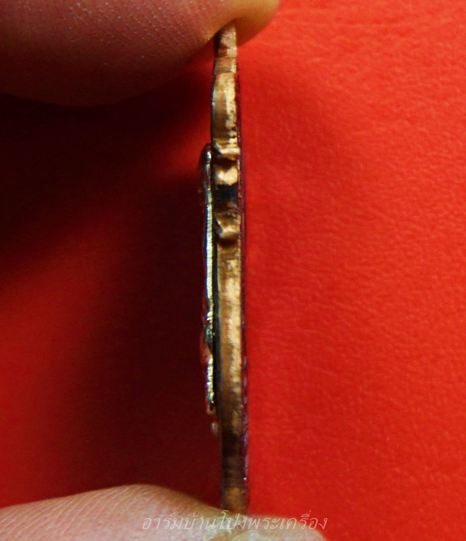 หลวงปู่แผ้ว วัดรางหมัน เหนือดวง เนื้อนวะ หน้ากากเงิน เลขสวย 3 ตัว ๗๔๗(องค์ที่2)