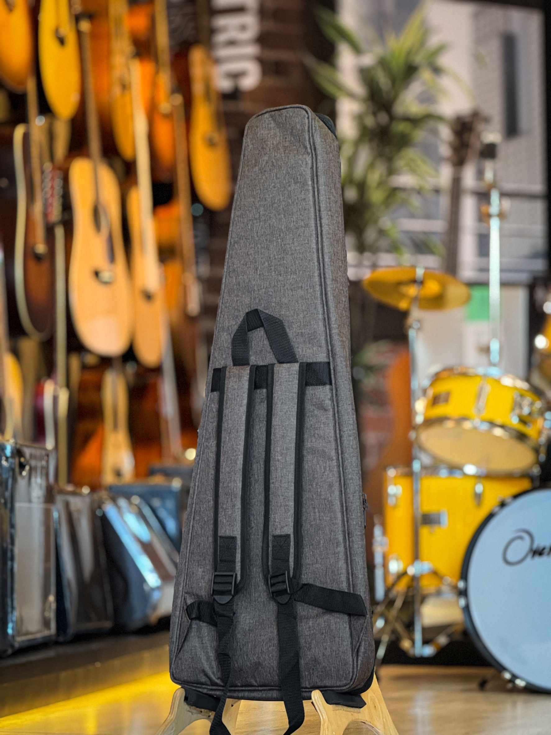 กระเป๋าพิณ Melody กระเป๋าใส่พิณ สีน้ำตาล บุฟองน้ำหนา 12 มิล กันกระแทก/ป้องกันตัวพิณได้ดี