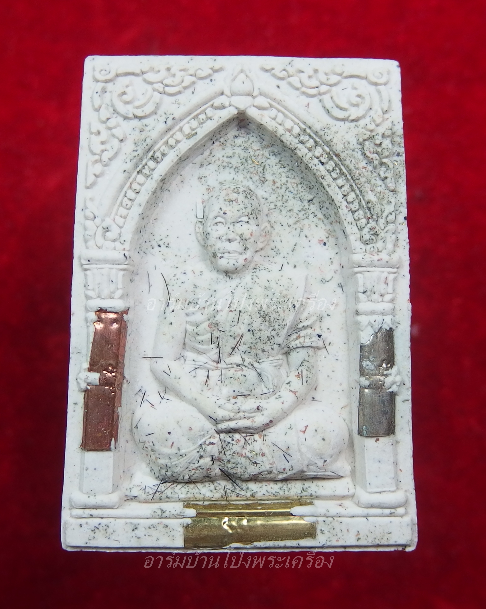 หลวงพ่อสอน วัดลาดบัวขาว พระผงรูปเหมือน สีขาว เลข3060 ฝังตะกรุด เกศา(องค์ที่1)
