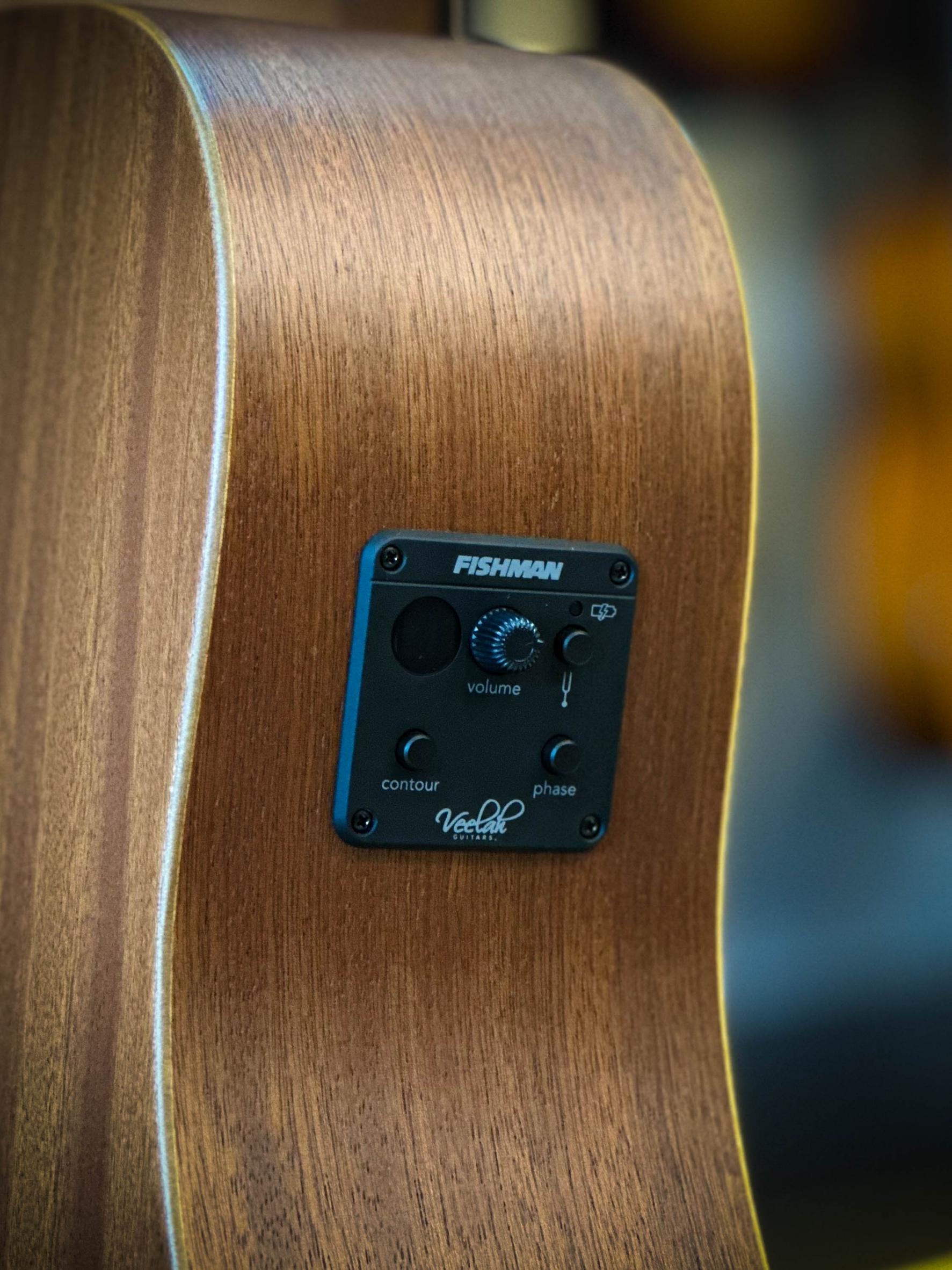 กีต้าร์โปร่งไฟฟ้า Veelah รุ่น V1-DCE ไม้หน้าแท้ ขนาด 41 นิ้ว ฟรี กระเป๋าซอฟเคสหนาของแท้ + ปิ๊กกีต้าร์ 2 อัน