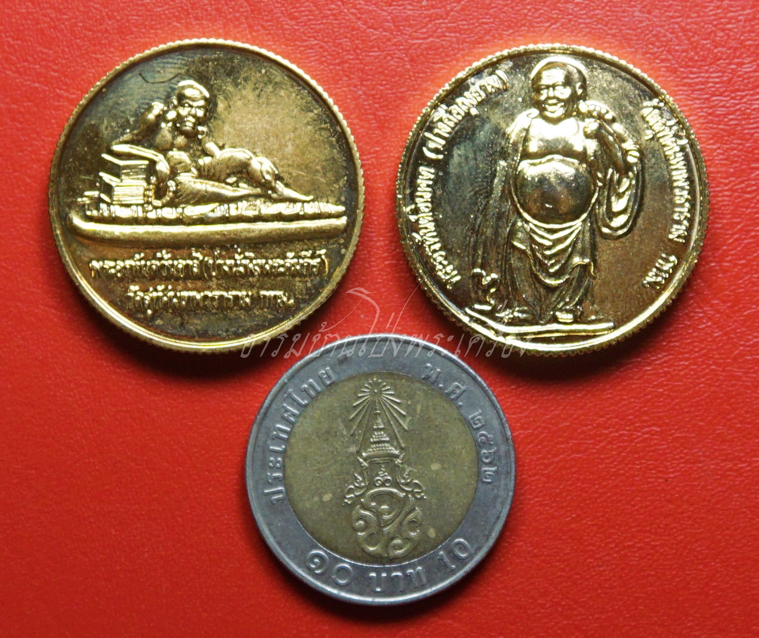 เหรียญ ๑๘ พระอรหันต์ จับโป๊ยหล่อหั่น พิธีมหาพุทธาภิเษก วัดสุทัศน์เทพวราราม ปี๒๕๓๙ วันเพ็ญเดือน๑๒ ขอบสตางค์ เนื้อกะไหล่ทอง(องค์ที่1)