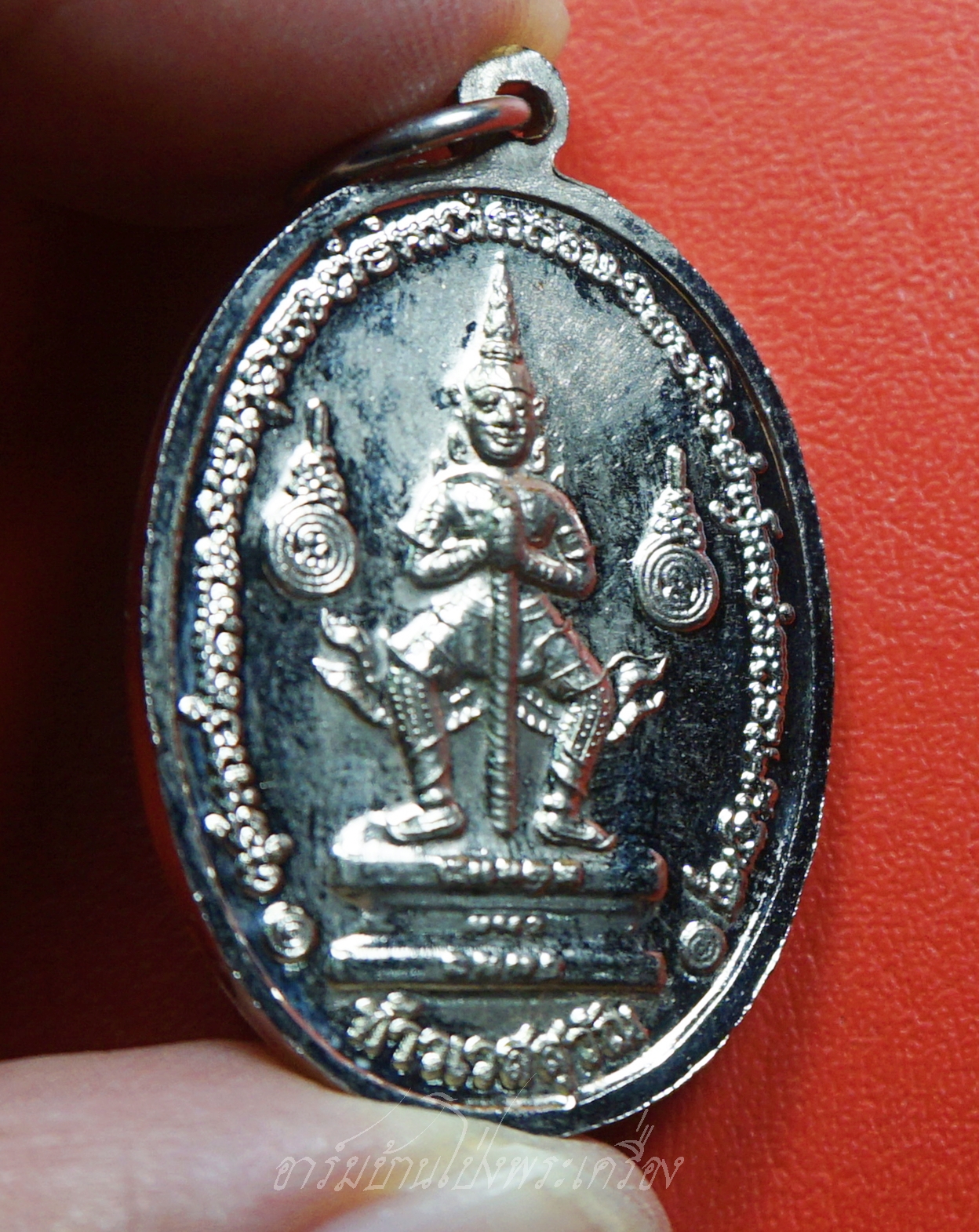 หลวงพ่อปาน วัดบางนมโค ออกวัดศาลพันท้ายนรสิงห์ หลังท้าวเวสสุวรรณ ปี๒๕๕๖ เนื้อกะไหล่เงิน(องค์ที่3)