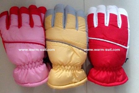 ถุงมือ สปอร์ตเด็ก สีสันสดใส บุผ้าวุลด้านใน 4-12 ขวบ