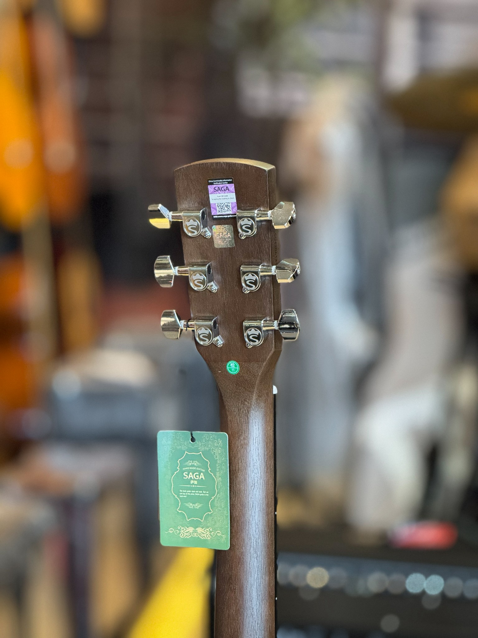 กีตาร์โปร่ง SAGA รุ่น SF600C ขนาด 41 นิ้ว ทรง Dreadnought Cutaway แถมฟรี กระเป๋าSAGAแท้/ปิ๊ก4อัน/ประแจ/คู่มือ