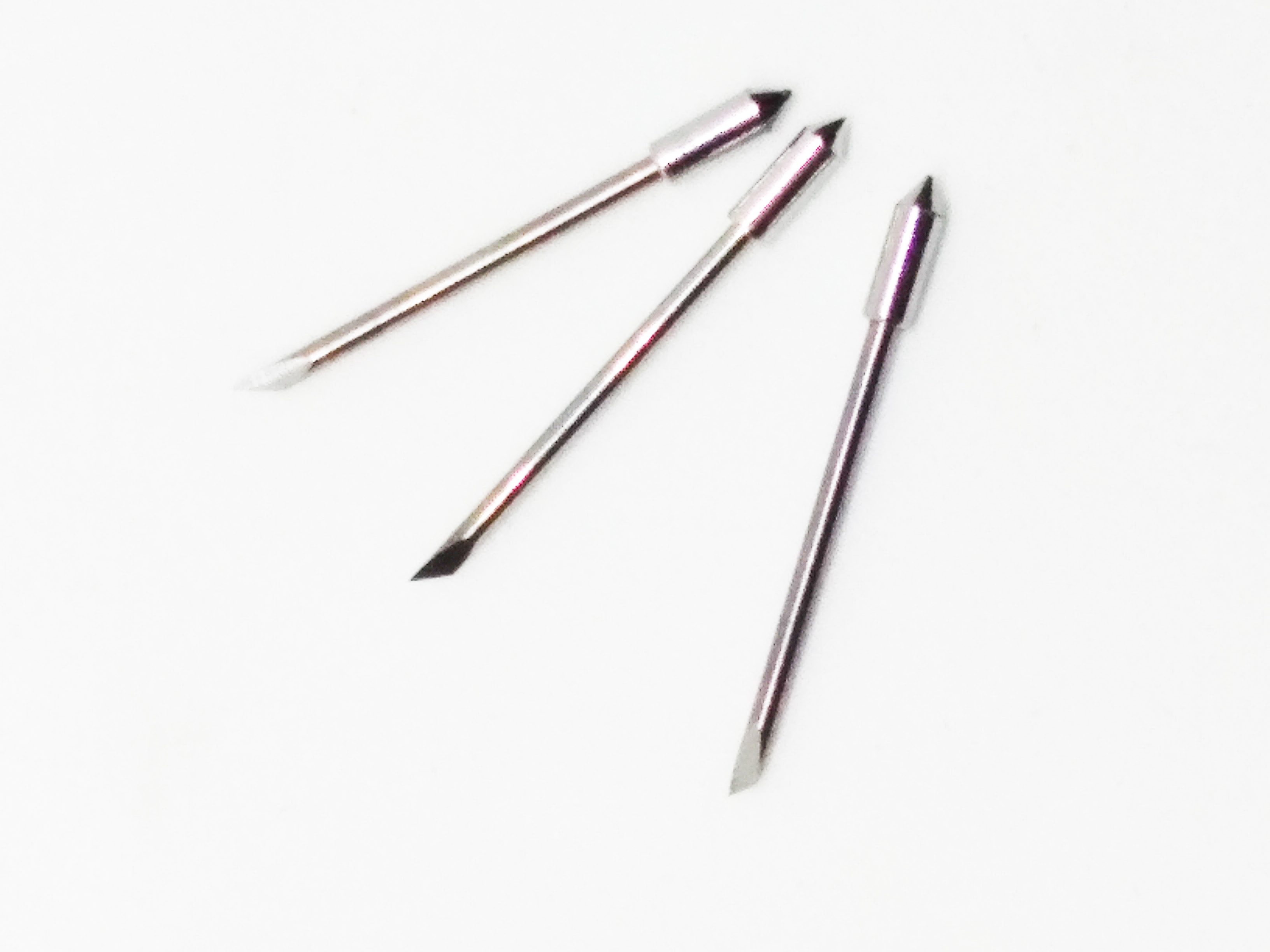 GTB00160S0.9mmใบมีดเครื่องตัดสติ๊กเกอร์ Graphtec ขนาด 0.9มม. high grade ขนาด 60 องศา ใช้กับงานตัดขนาดเล็ก
