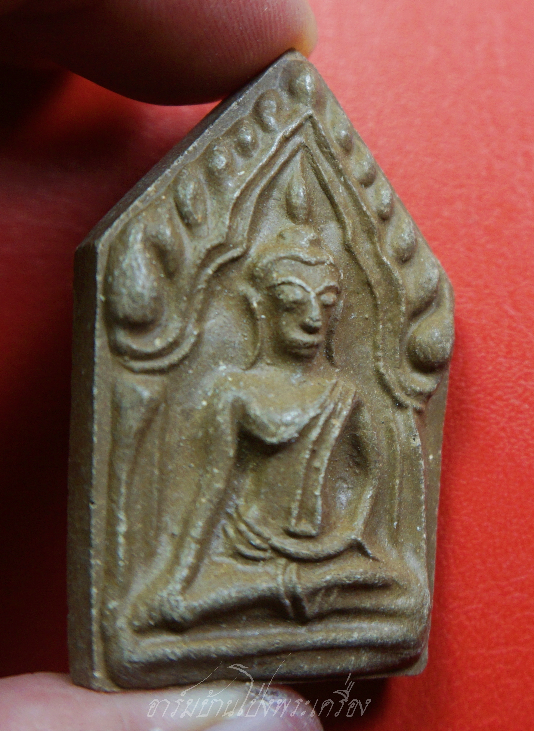 พระขุนแผน วัดเลิศดุสิตาราม หลังยันต์ จ.ราชบุรี เนื้อผงสีน้ำตาล(องค์ที่1)