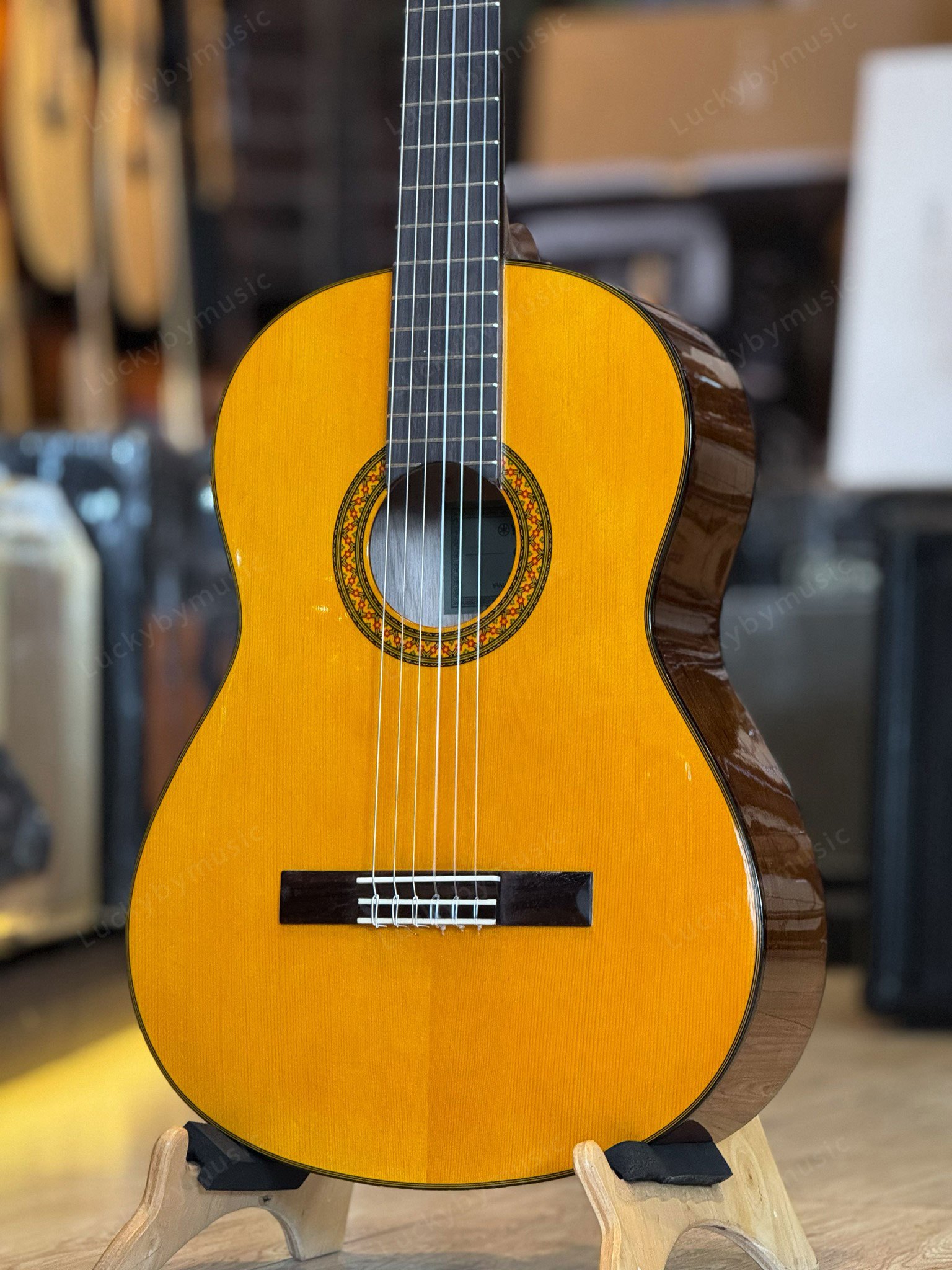 กีต้าร์คลาสสิค รุ่น C70 Yamaha Classical Guitar
