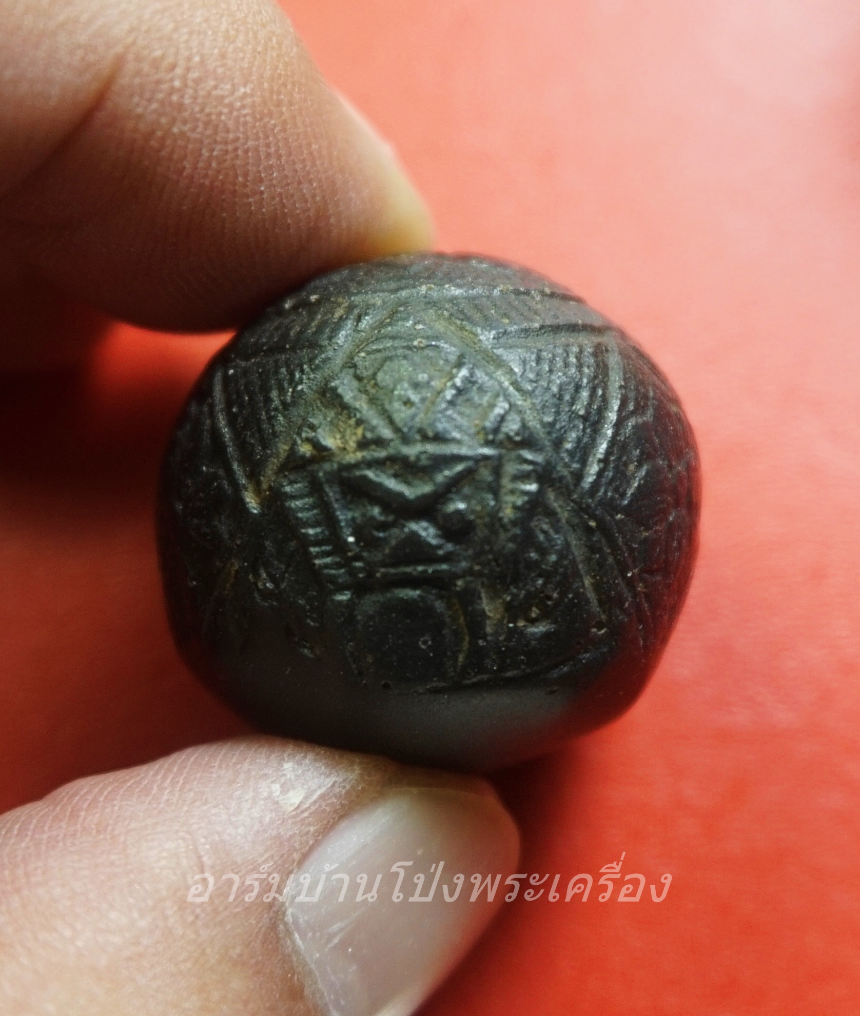 คตมะพร้าวสุดยอดของมงคลศักสิทธิ์ ป้องกันไสยศาสตร์ทุกชนิด เขย่ามีเสียงดัง แกะเป็นรูปราหู 3 หน้า(องค์ที่1)