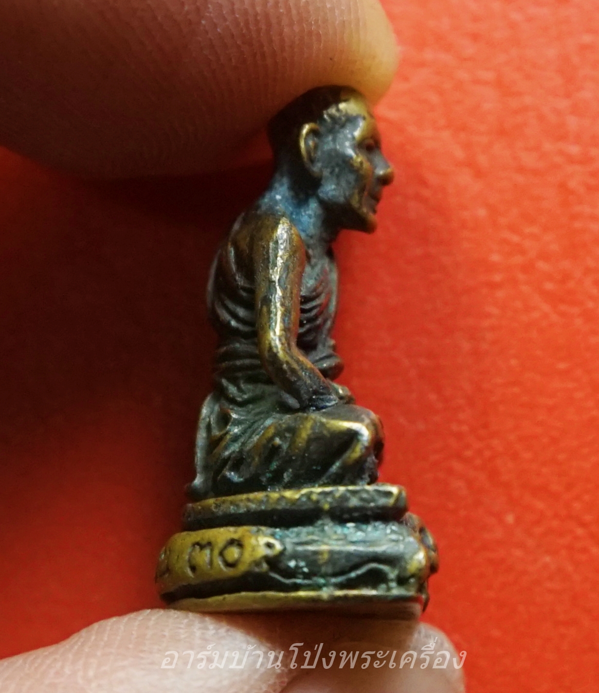 หลวงพ่อเปิ่น วัดบางพระ รูปหล่อนั่งหัวเสือ ปี๒๕๓๐ เนื้อทองเหลือง(องค์ที่1)