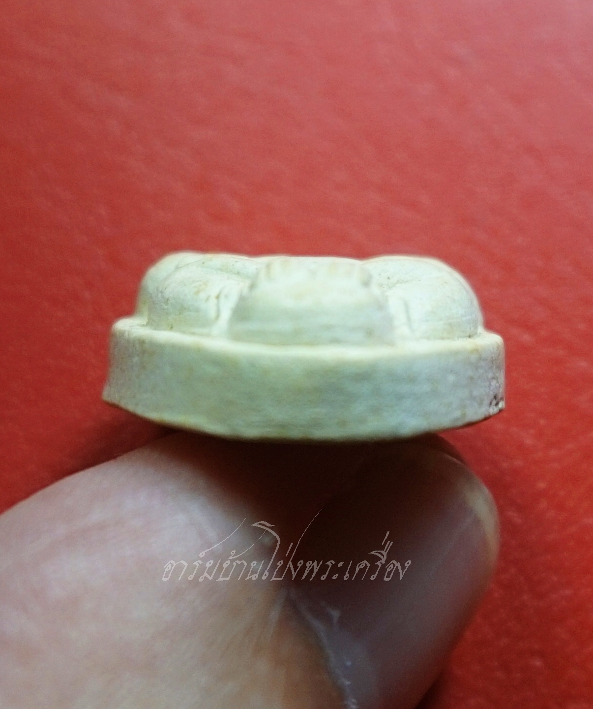 หลวงพ่อคูณ วัดบ้านไร่ ปี๒๕๓๖ พระปิดตา เนื้อผง ฝังตะกรุด ที่ระลึกทรงเสด็จพระราชดำเนินตัดลูกนิมิต(องค์ที่2)