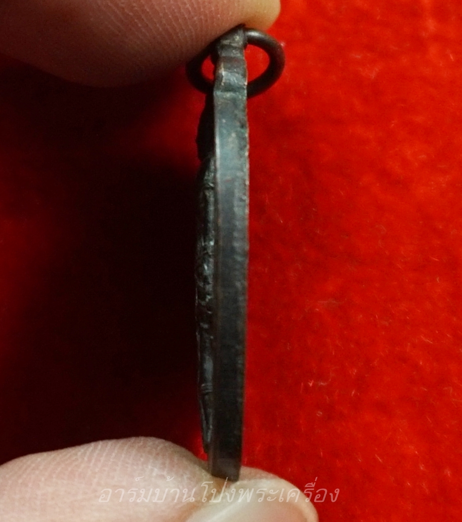 พระวิษณุกรรม วิทยาลัยเทคนิคราชบุรี รุ่นสอง ปี๒๕๔๖ เนื้อทองแดงรมดำ(องค์ที่3)