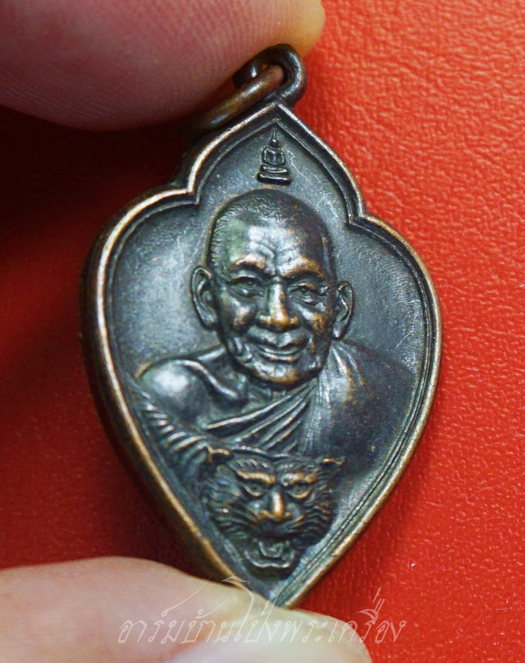 หลวงพ่อเปิ่น วัดบางพระ จ.นครปฐม รุ่นไตรมาส ปี๒๕๓๔ ครบ๖๙ปี เนื้อทองแดงรมดำ(องค์ที่1)