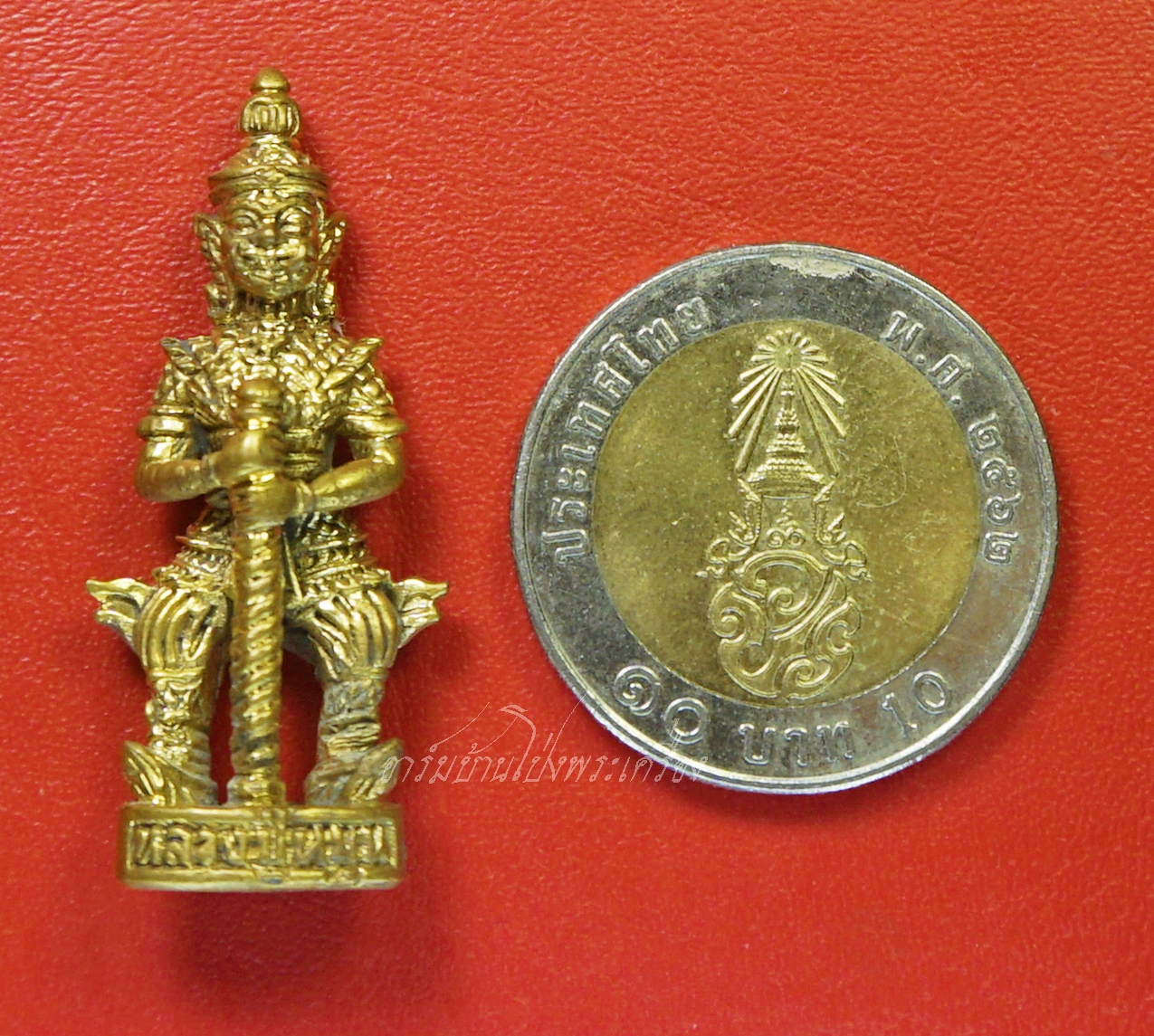 ท้าวเวสสุวรรณ หลวงปู่หมุน ฐิตสีโล วัดบ้านจาน จ.ศรีสะเกษ พศ.๒๕๓๙ เนื้อฝาบาตร(องค์ที่1)