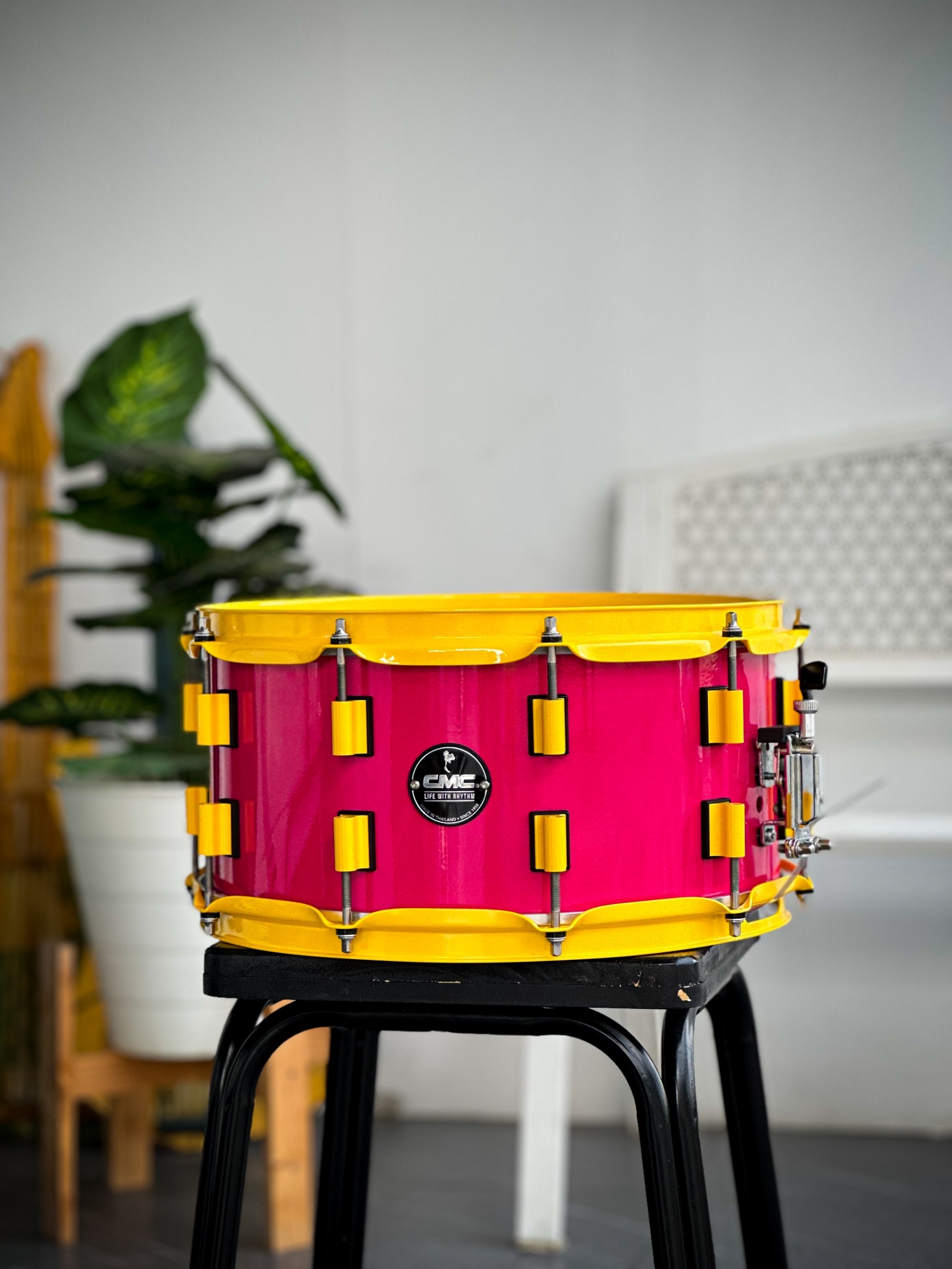 CMC สแนร์เหล็ก ชมพูขอบเหลือง รุ่น Prelude Steel สแนร์ ขนาด 14x7 พร้อม ประแจ ไม้กลอง CMC 1 คู่