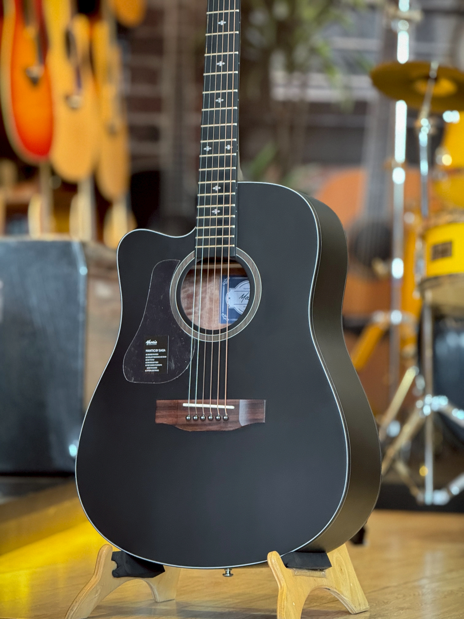 กีต้าร์โปร่งมือซ้าย Mantic AG-1CL ขนาด 41 นิ้ว เสียง ใส กังวาน พร้อม กระเป๋า ปิ๊ก4อัน ใบคอร์ด ประแจ