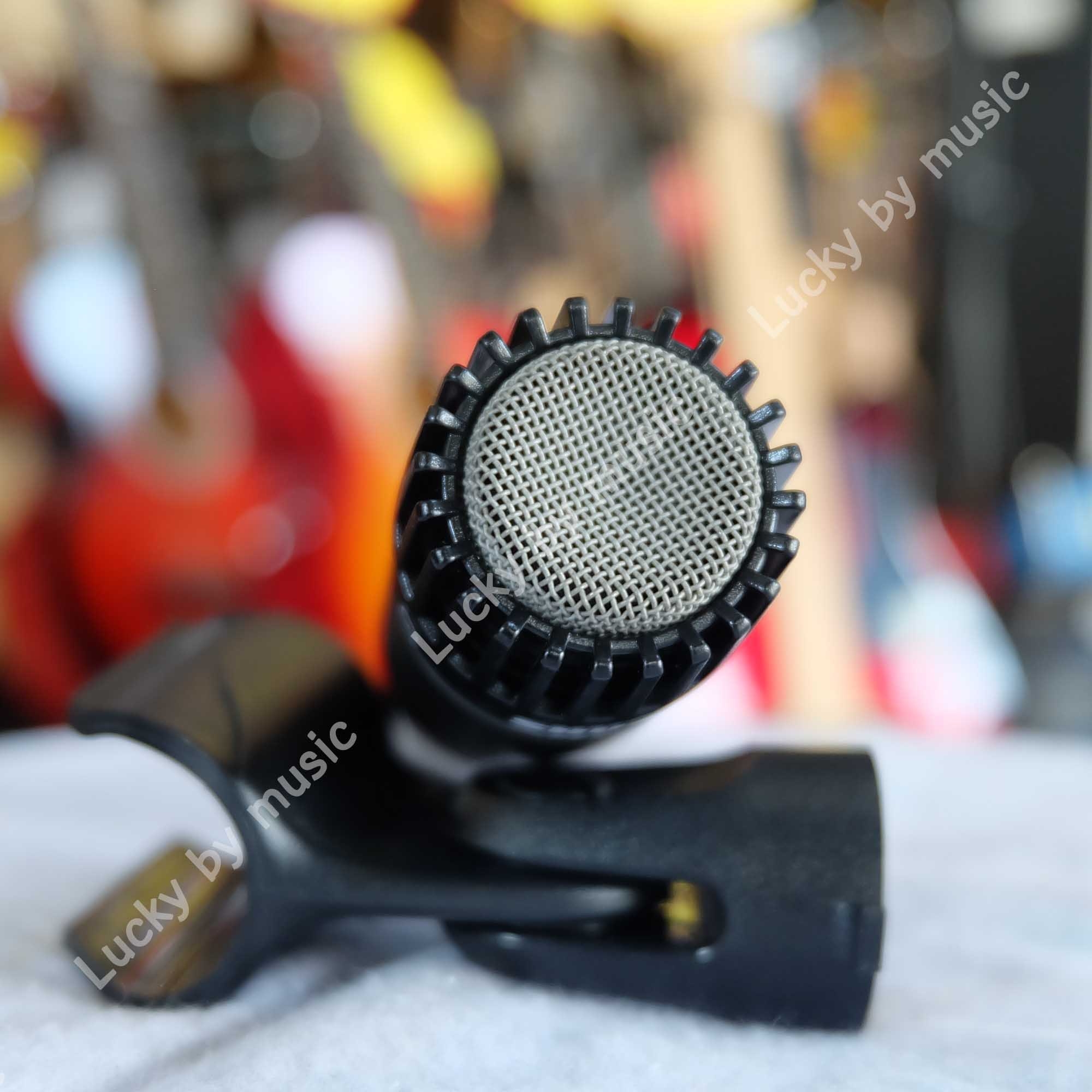 ไมโครโฟน SHURE รุ่น SM57