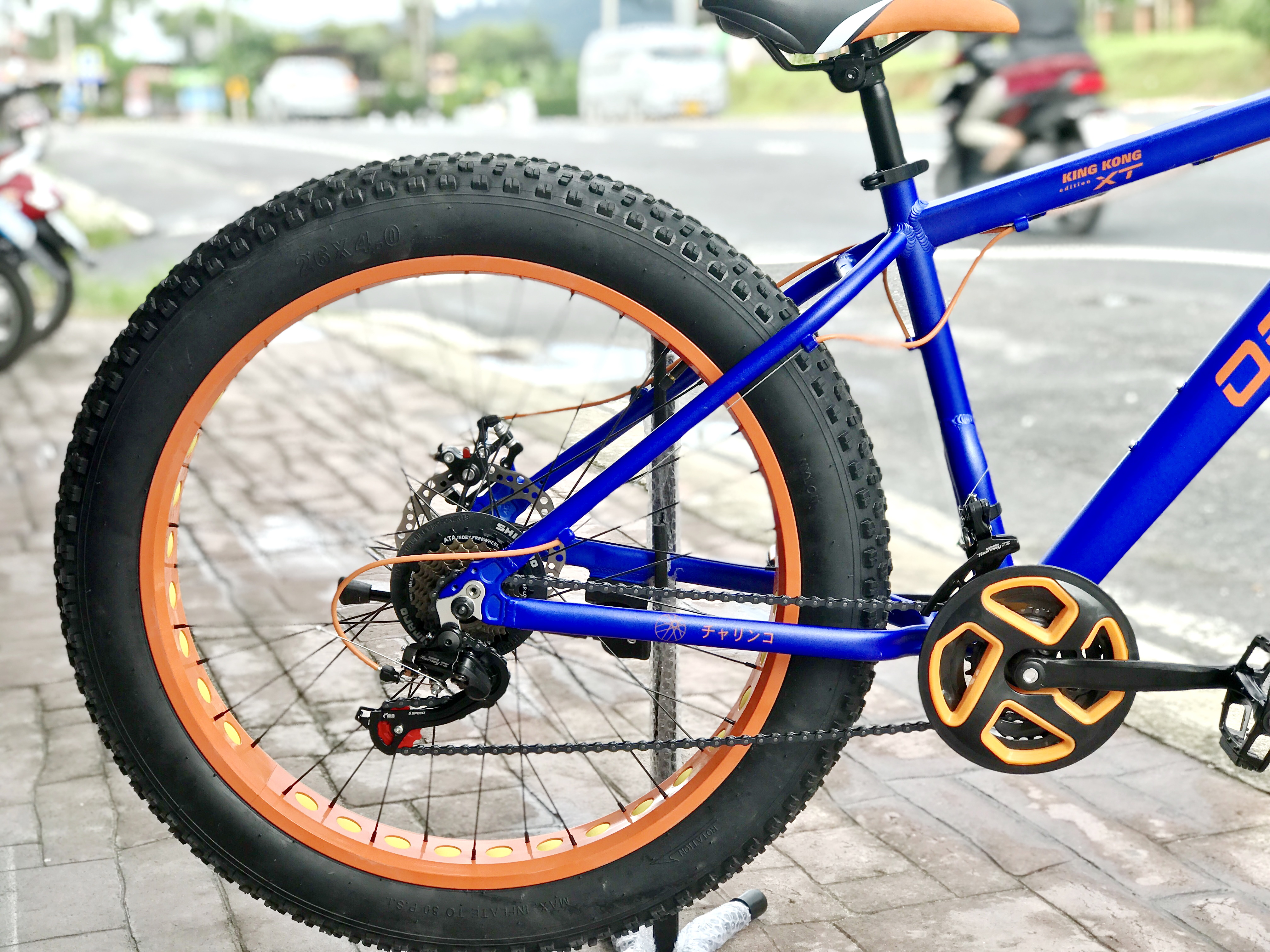 จักรยานล้อโต OSAKA KINGKONG XT
