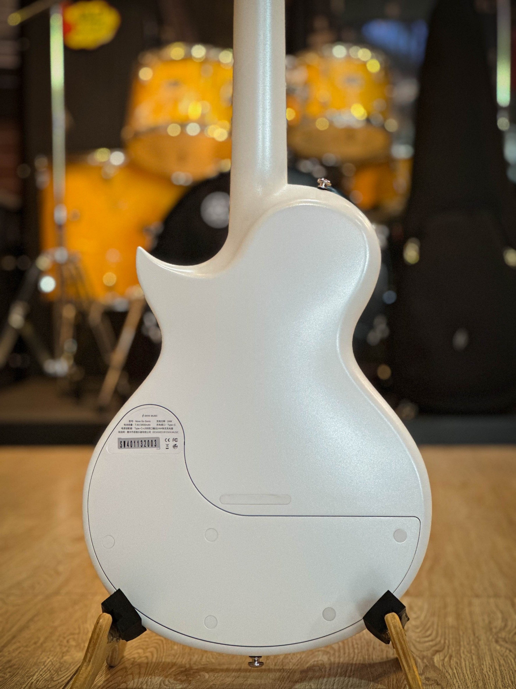 Enya Nova Go Sonic กีต้าร์ไฟฟ้า มีบลูทูธ ลำโพง/เอฟเฟคในตัว Electric Guitar ทัชชิ่งดี พร้อม กระเป๋าซอฟเคส