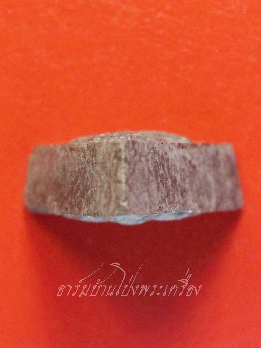 พระสมเด็จจิตรลดา โครงการหลวง ในหลวงครองราชย์ครบ๕๐ปี ปี๒๕๓๙ เนื้อผงสีดำ(องค์ที่2)