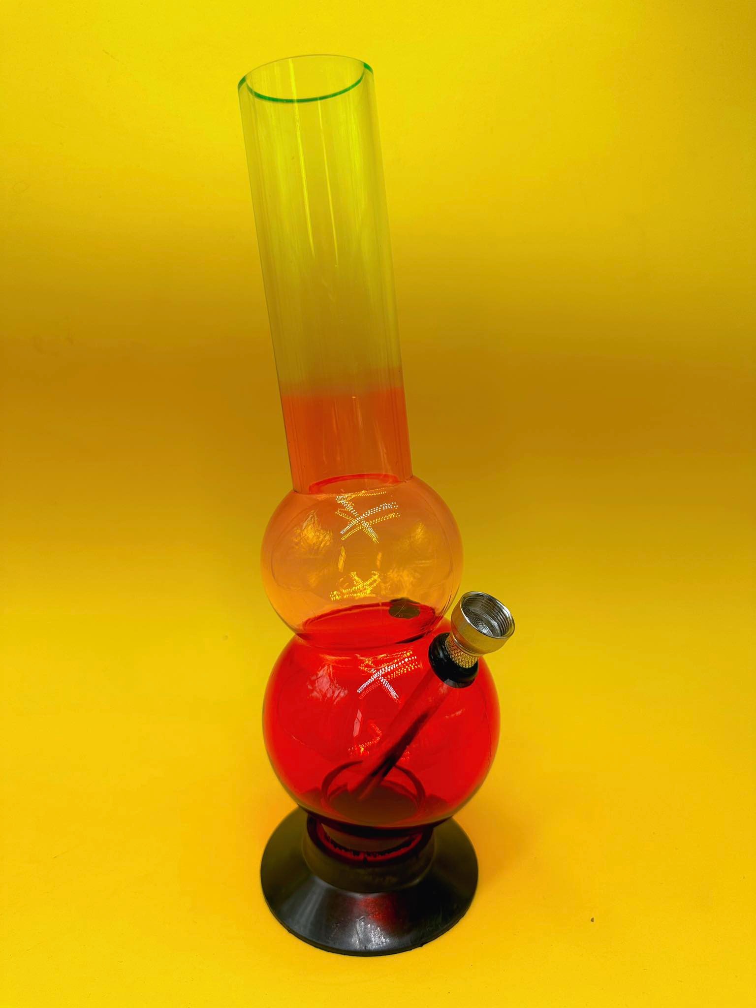 Medium Acrylic Bong (26 cm.)(3)