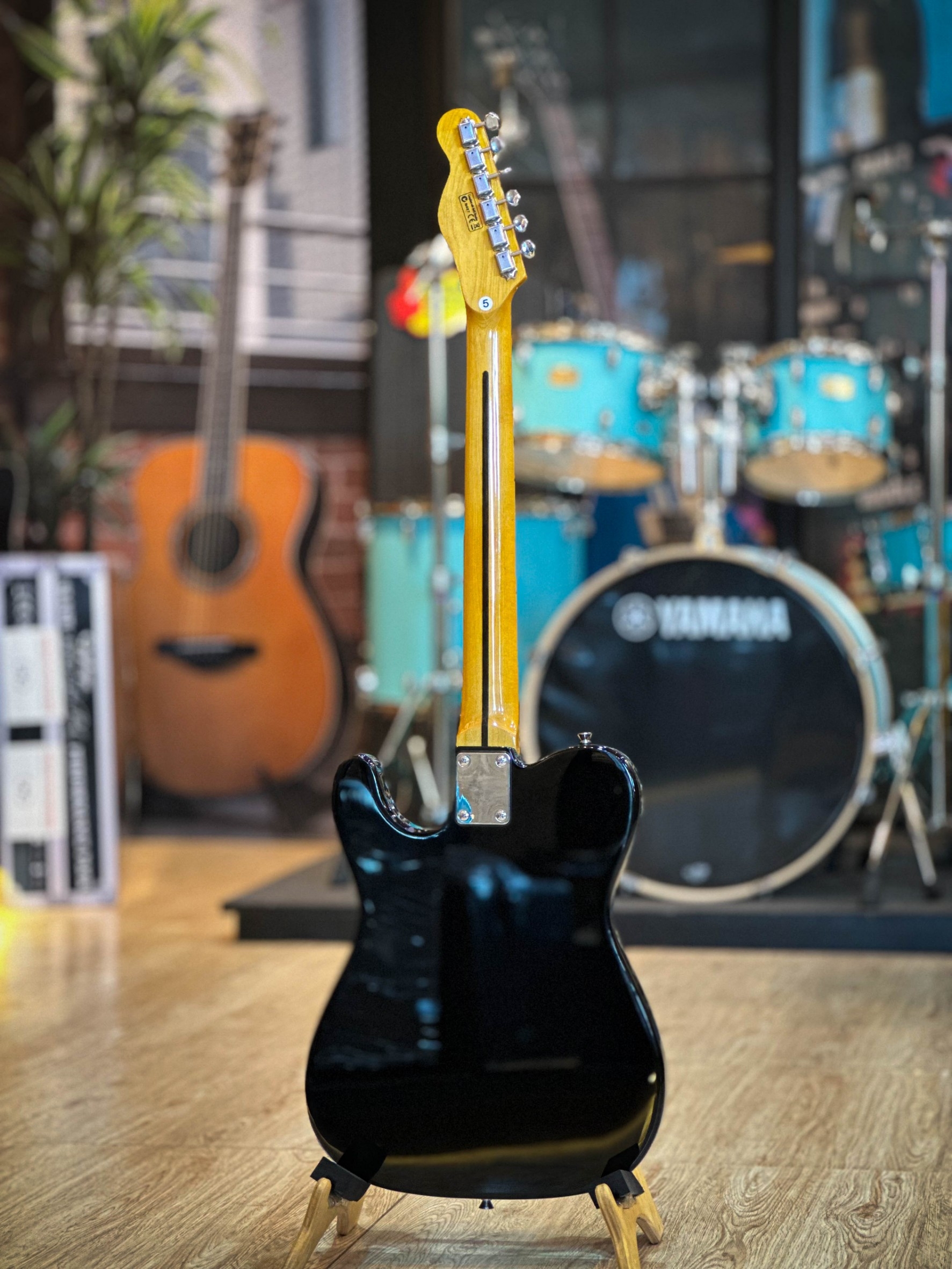 Siam Music รุ่น TL-200 กีต้าร์ไฟฟ้า ทรง TELA ปิ๊กอัพ HSH,จำนวน 24 เฟรต,ดีไซน์สวย/งานคุณภาพ !! ฟรี ปิ๊ก3อัน/สายแจ็ค